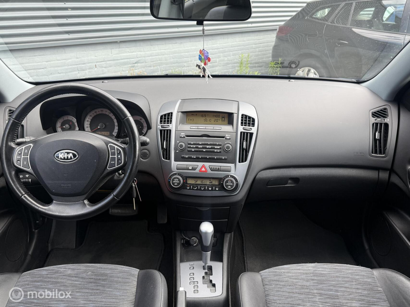 Kia Ceed / cee'd Sporty Wagon 1.6 CVVT X-ecutive - Airco - Trekhaak — photo 17