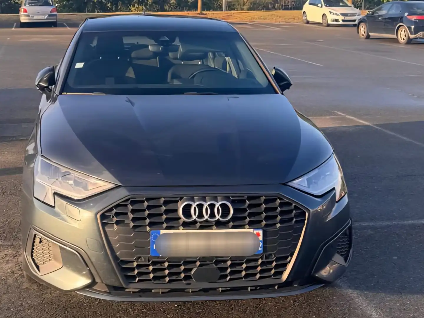 Audi A3 Sportback 1.5 35 TFSI 150ch STRONIC Design Gris - 2
