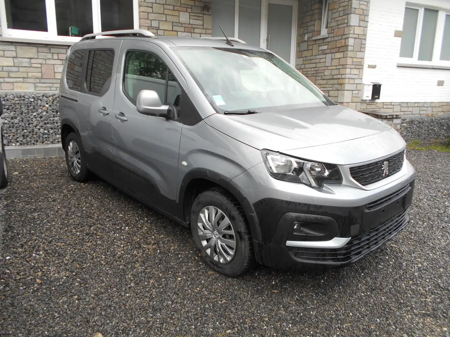 Peugeot Rifter 1.5 BlueHDi   102cv    13200+  tva Grijs - 1