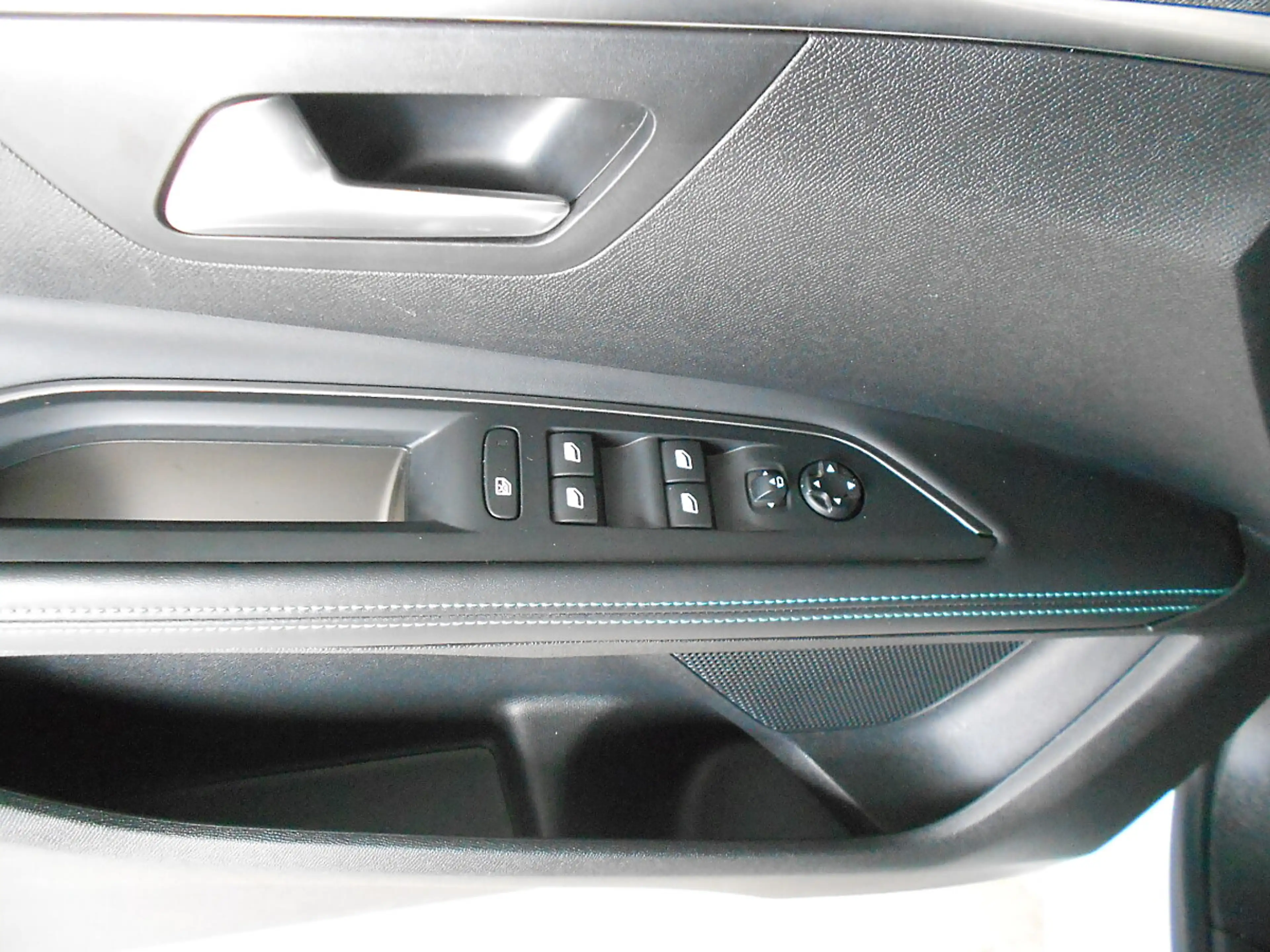 Peugeot 5008 1.5 BlueHDi 130 FAP Allure Pack (EURO 6d) — photo 10