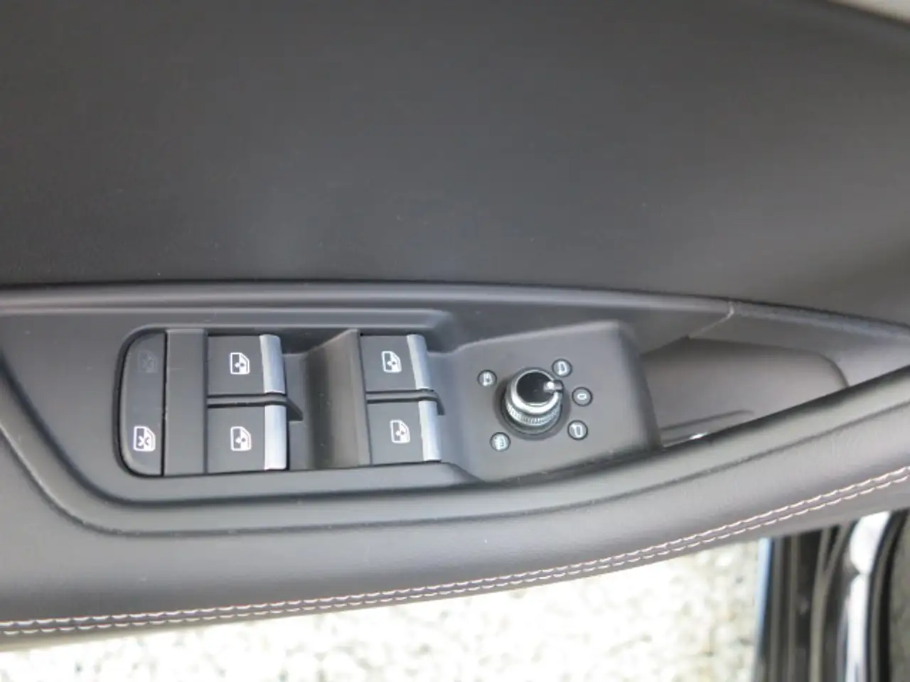 Audi A4 35TDI AUT. ADVANCED PLATINUM+PANOR. DAK+GARANTIE!, миниатюра 12