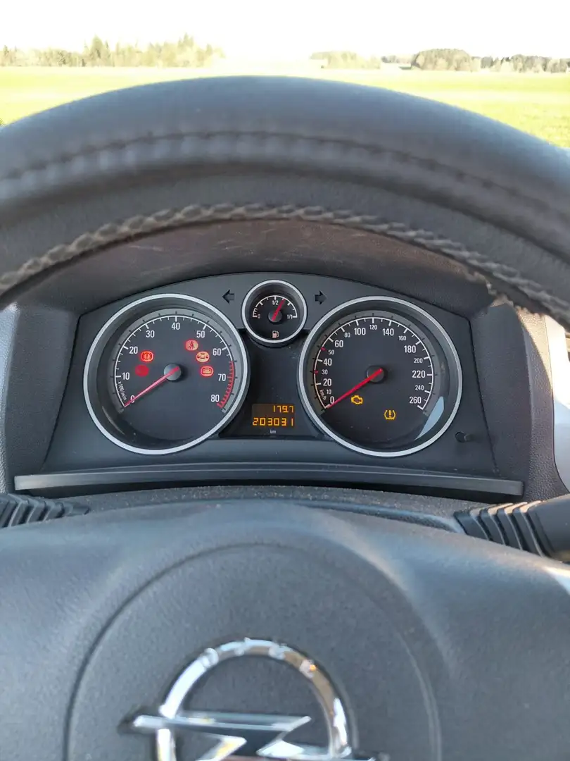 Opel Zafira Zafira 1.8 Family Silber - 2