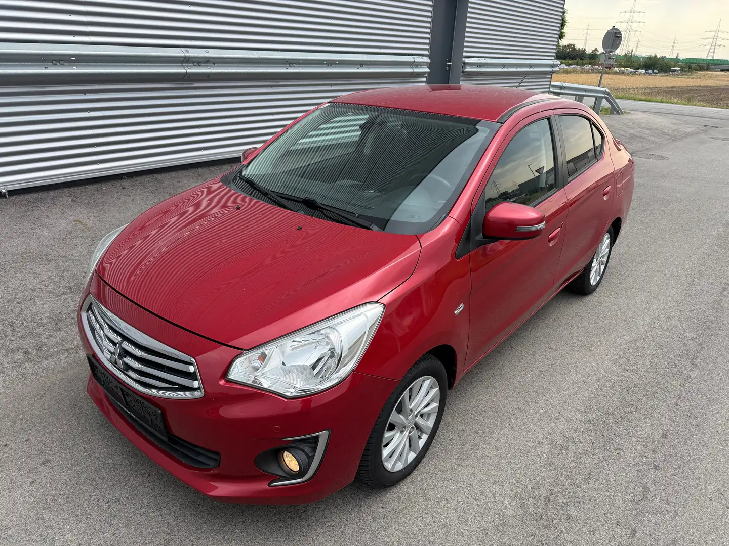 Mitsubishi Attrage Attrage 1,2 MIVEC Intense CVT Intense Aut. ID:117 Piros - 1