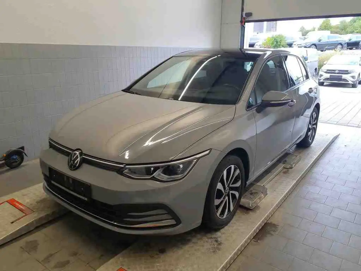 Volkswagen Golf Active 2.0 TDI DSG AHK Matrix Pano VC PDC HeadUp R Grau - 2