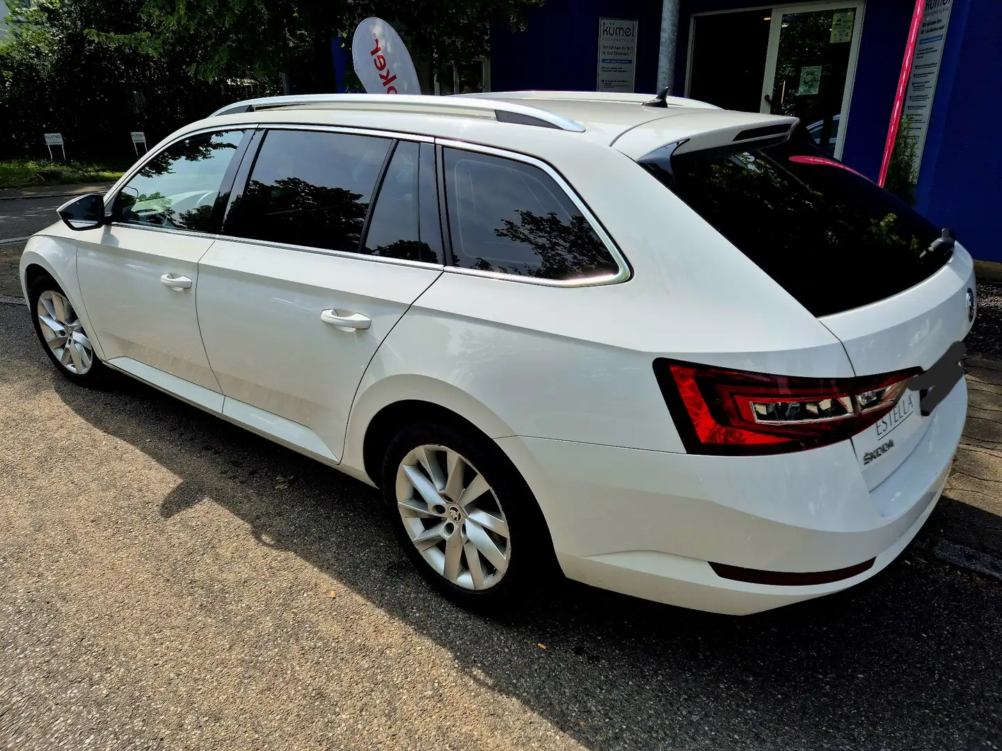 Skoda Superb Ambition 1 HAND  NETTO PREIS 12100  EURO Weiß - 1