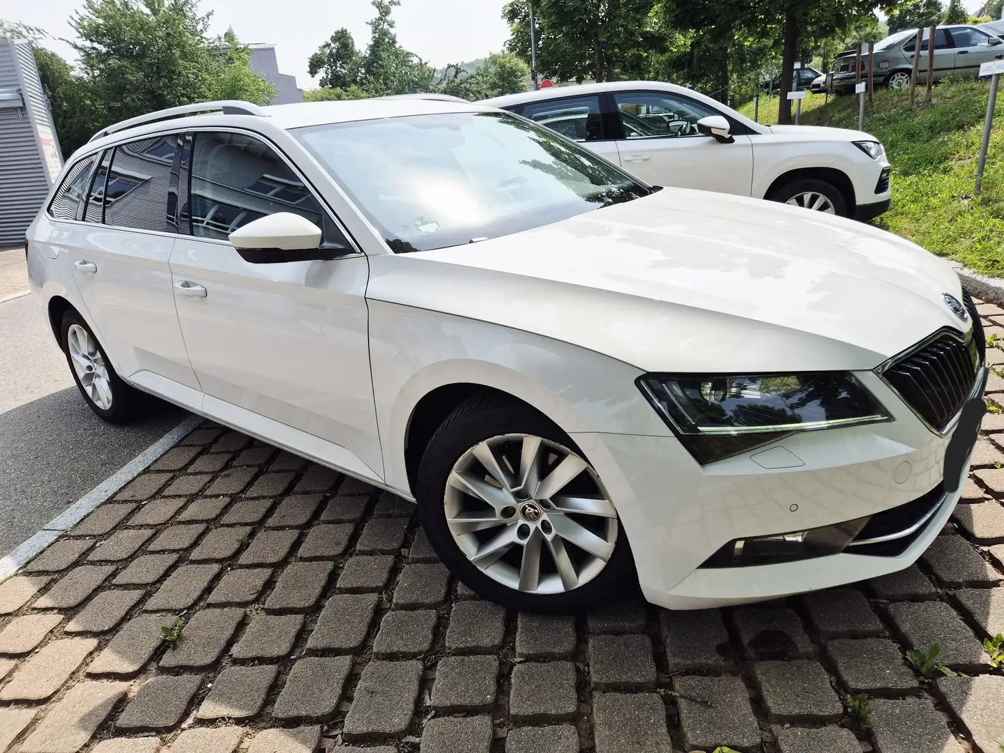 Skoda Superb Ambition 1 HAND  NETTO PREIS 11900 EURO Bianco - 2