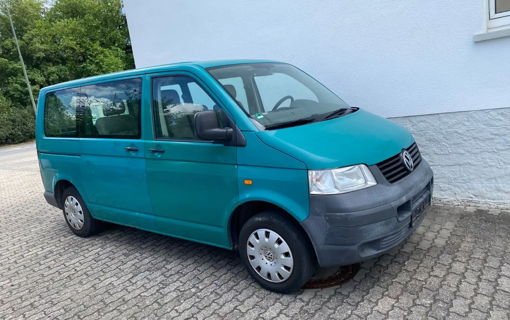 Volkswagen T5 Caravelle 2.5 TDI 9-Sitzer Klima Vert - 1