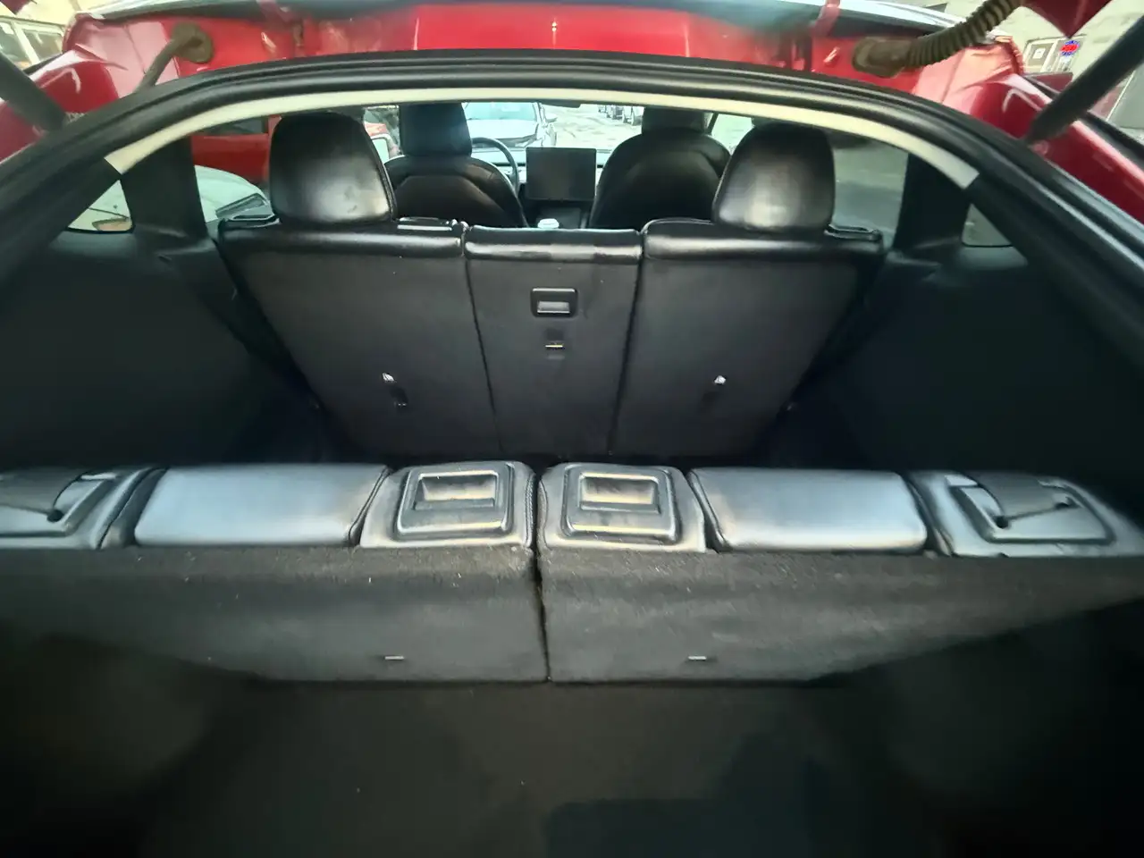 Tesla Model Y photo Tesla Model Y