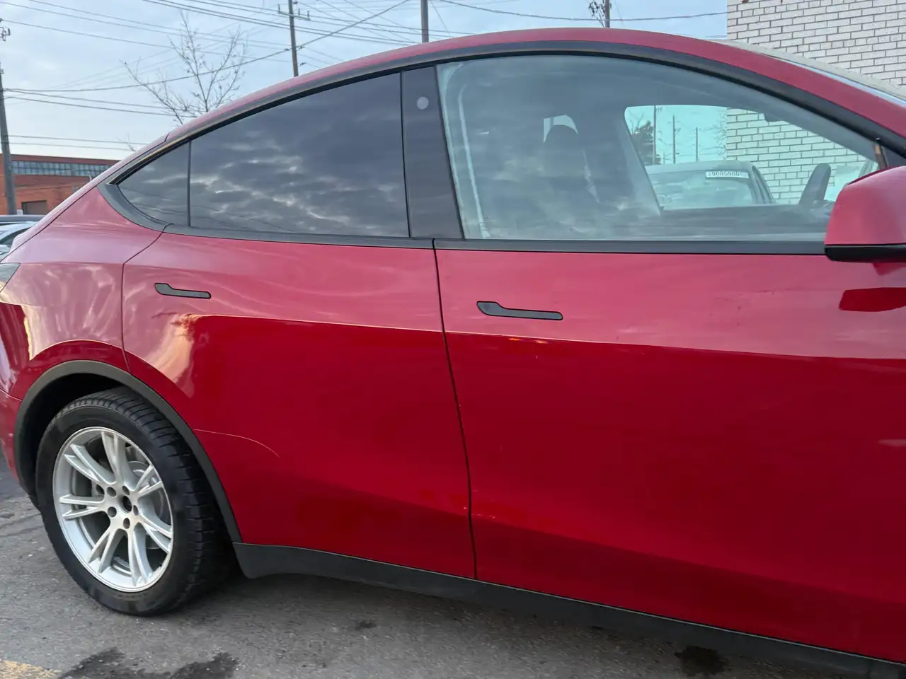 Tesla Model Y photo Tesla Model Y