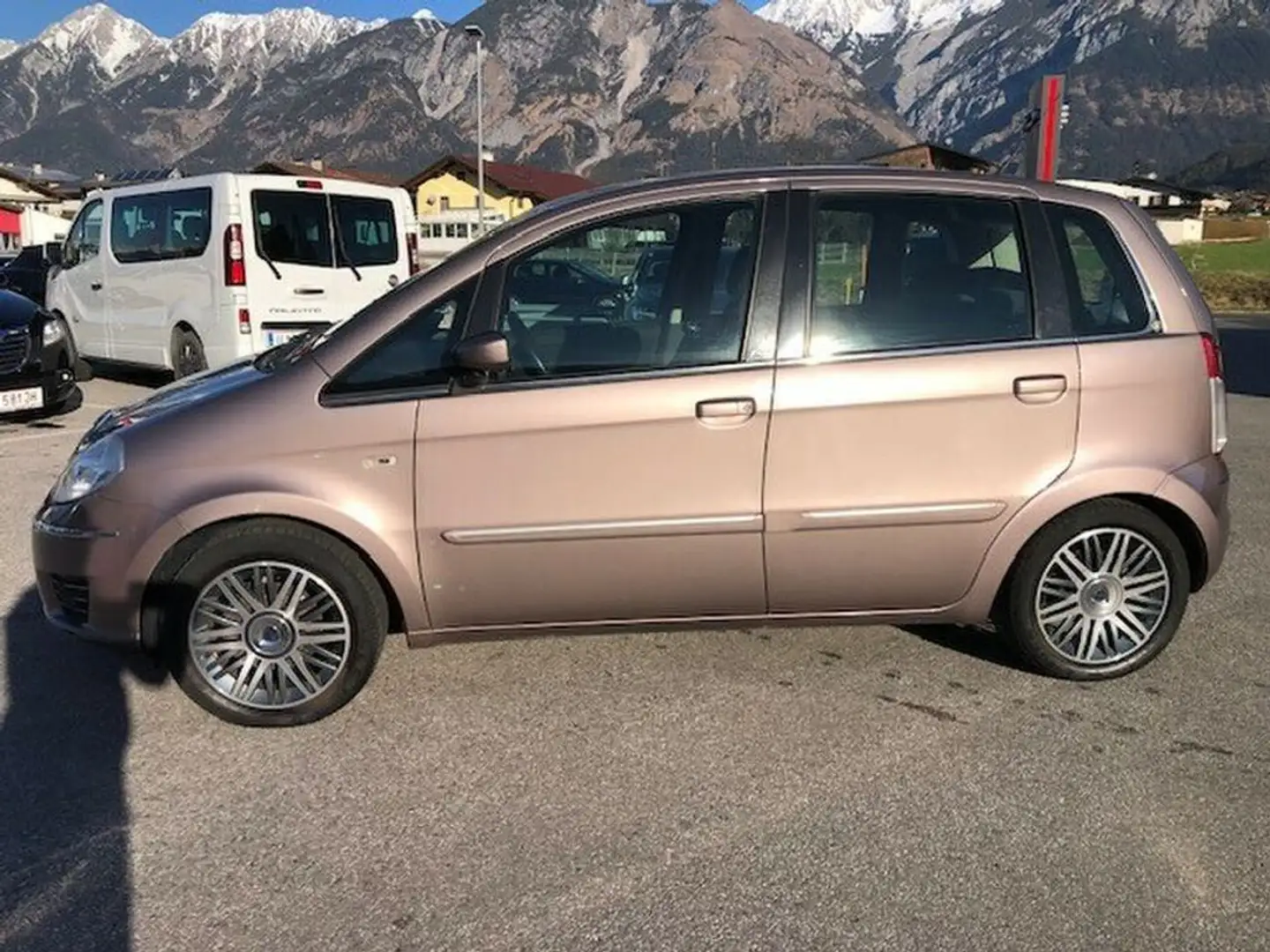 Lancia MUSA 1.4 Oro 16V Rot - 2