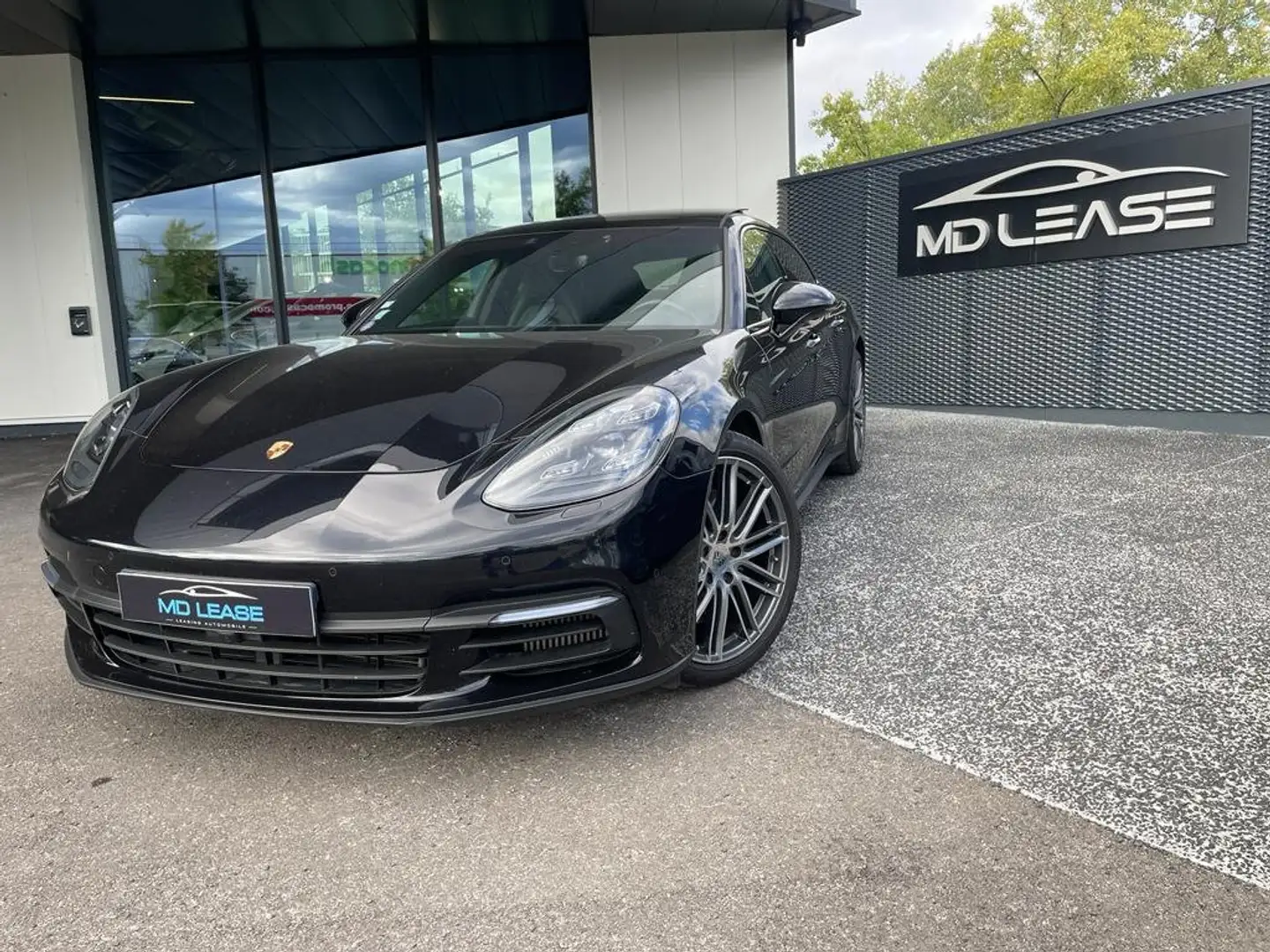 Porsche Panamera 4S V6 3.0 440 Sport Turismo PDK Schwarz - 1