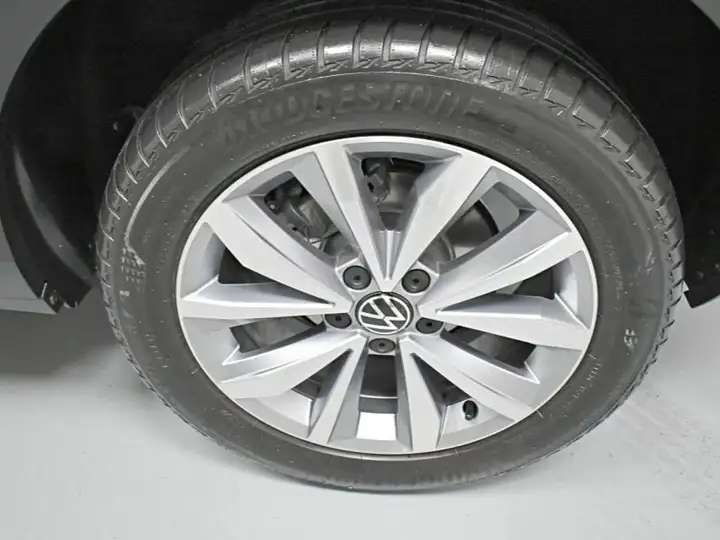 Volkswagen T-Roc Advance Style 2.0 TDI (2021) 2021, foto 6
