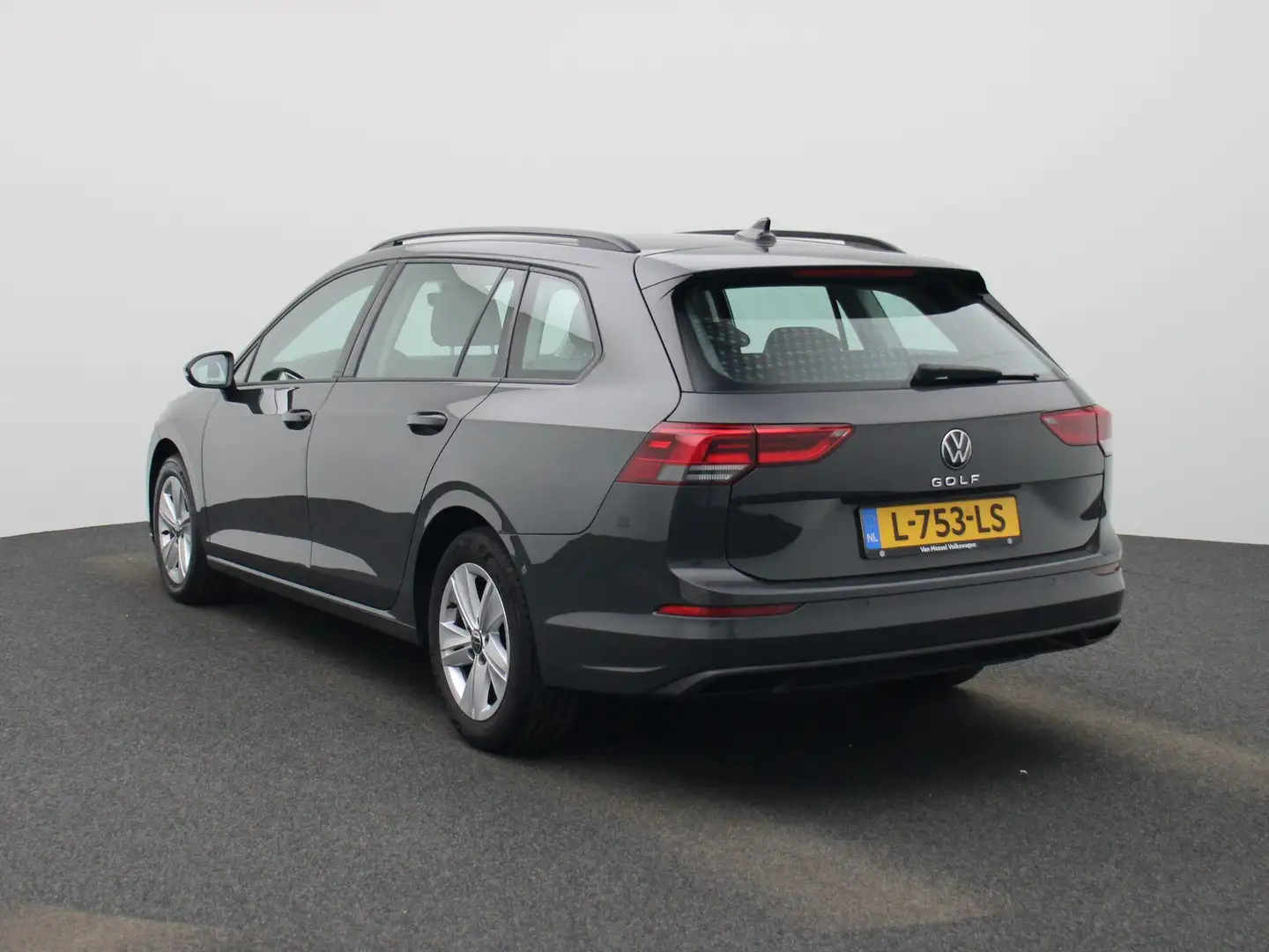 Volkswagen Golf Variant 1.0 TSI Life ADAPTIEVE CRUISE | CAMERA | NAVIGATIE Grijs - 2