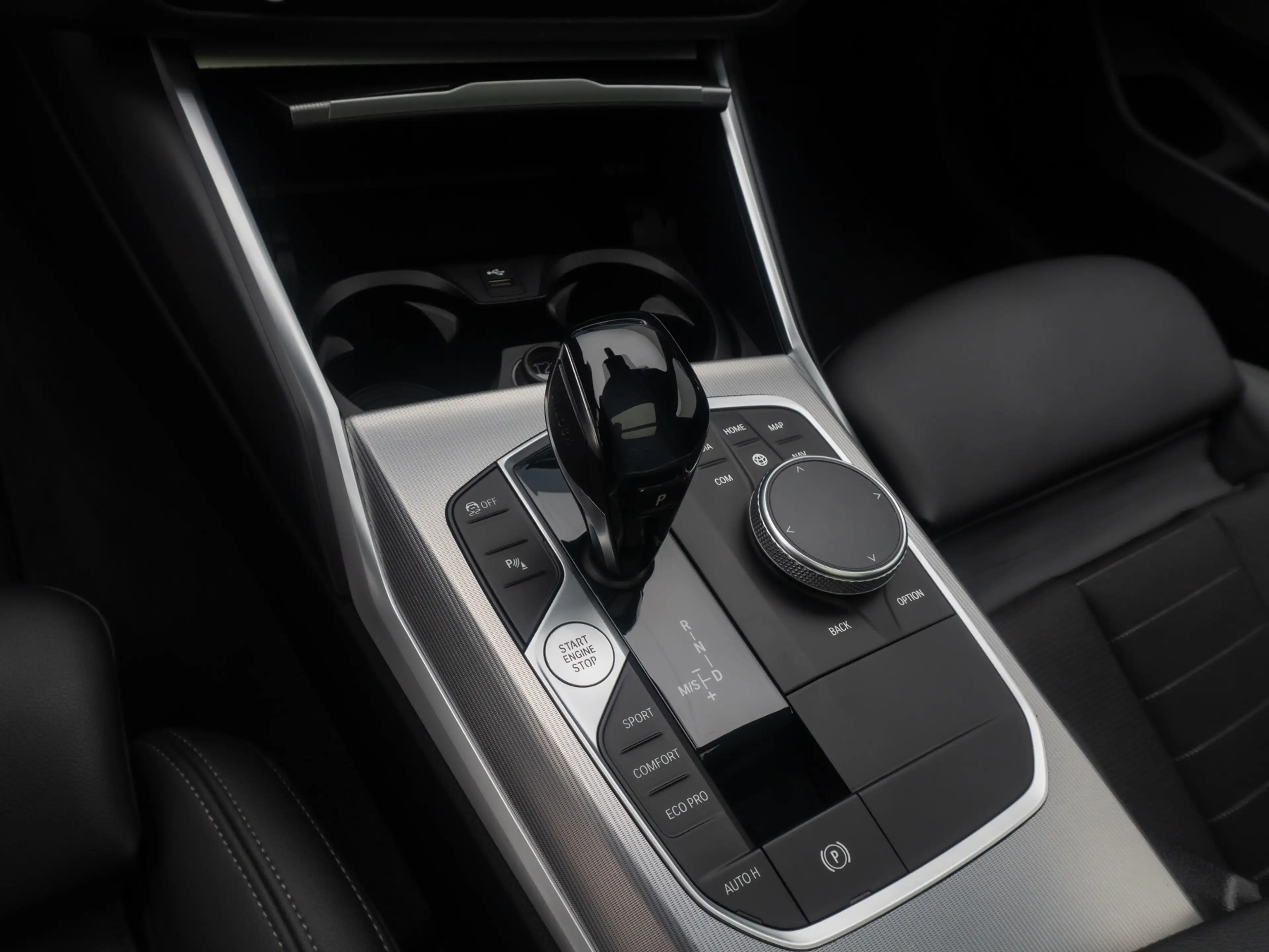BMW 320 ACC Alarm HUD DAB H K Panoram Sportsitz 19 — photo 23