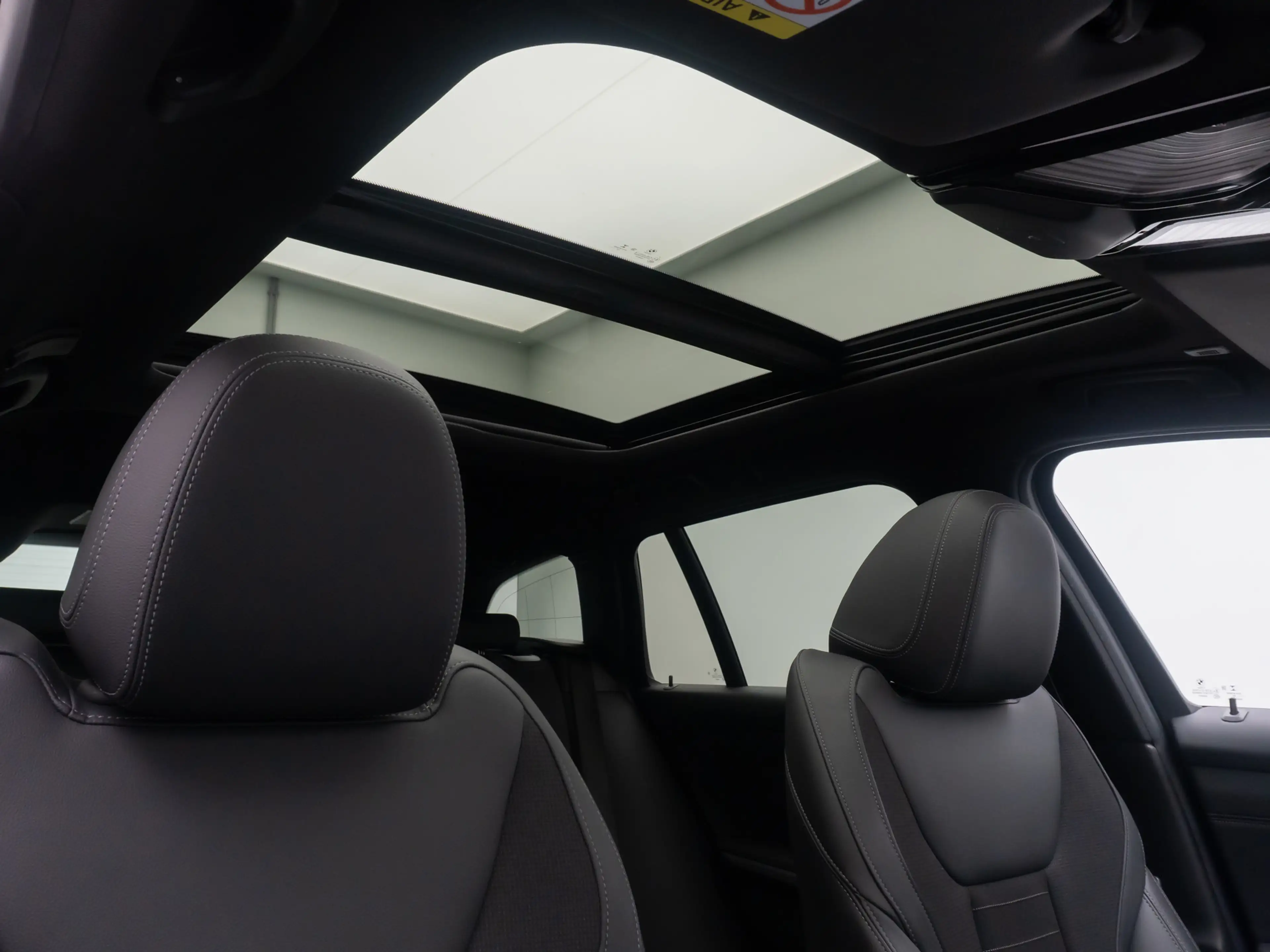 BMW 320 ACC Alarm HUD DAB H K Panoram Sportsitz 19 — photo 31