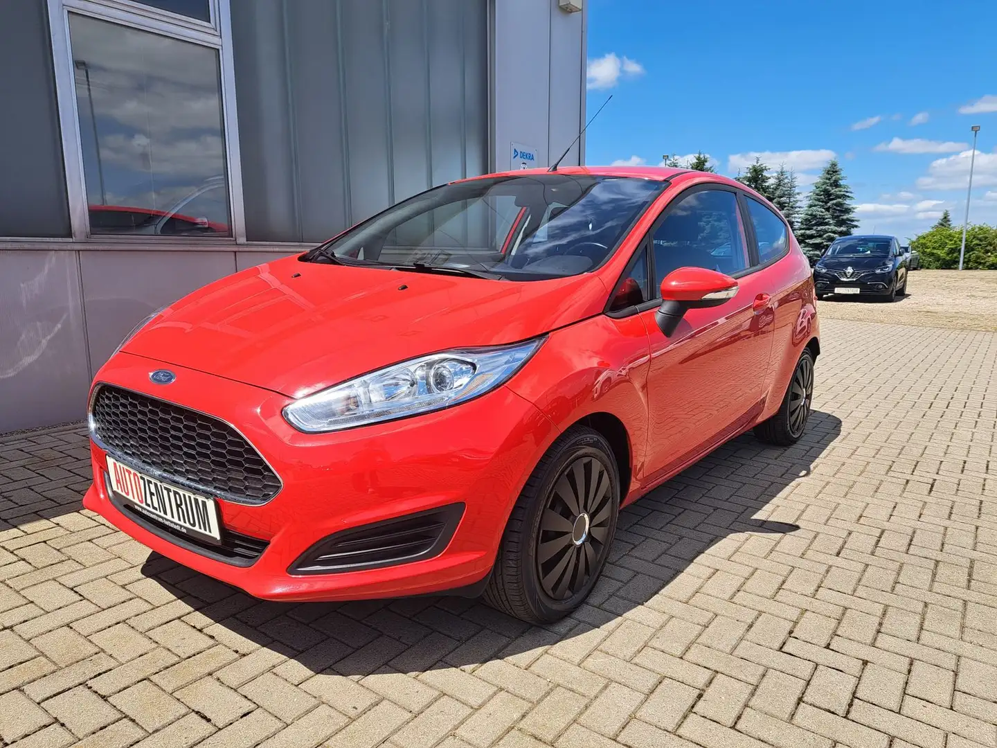Ford Fiesta Trend 1.2 KLIMA WINTERPAKET COOL & SOUND Rot - 1