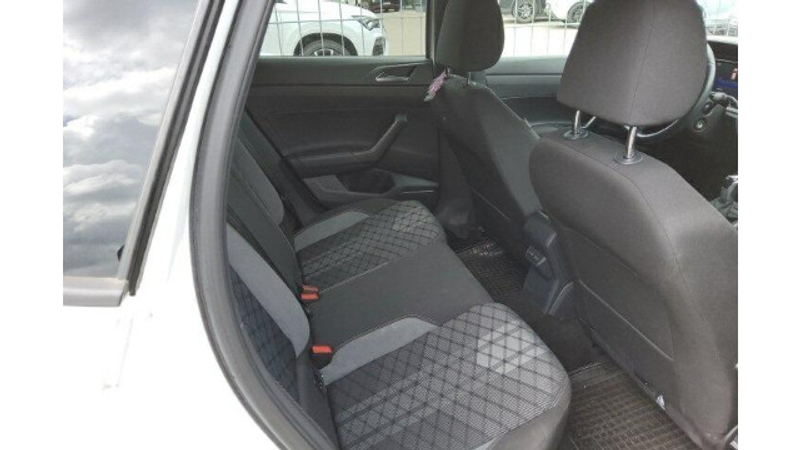 Volkswagen Polo R-Line 1.0 TSI DSG *ACC*LED*LANE*Sport* — photo 6