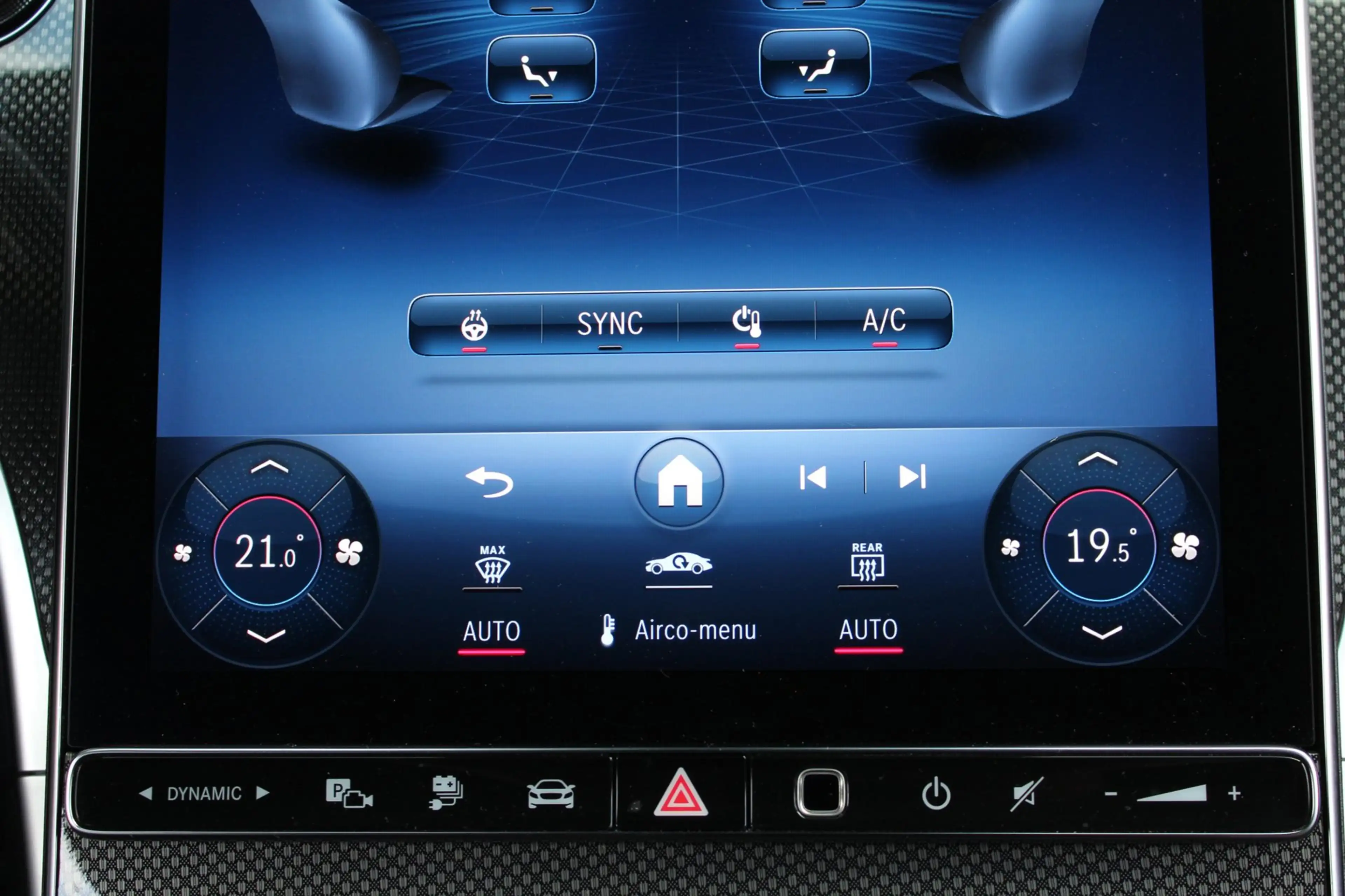 Mercedes-Benz C 300 e AMG | Pano | 360 | Trekhaak | Air balance pakket — photo 23