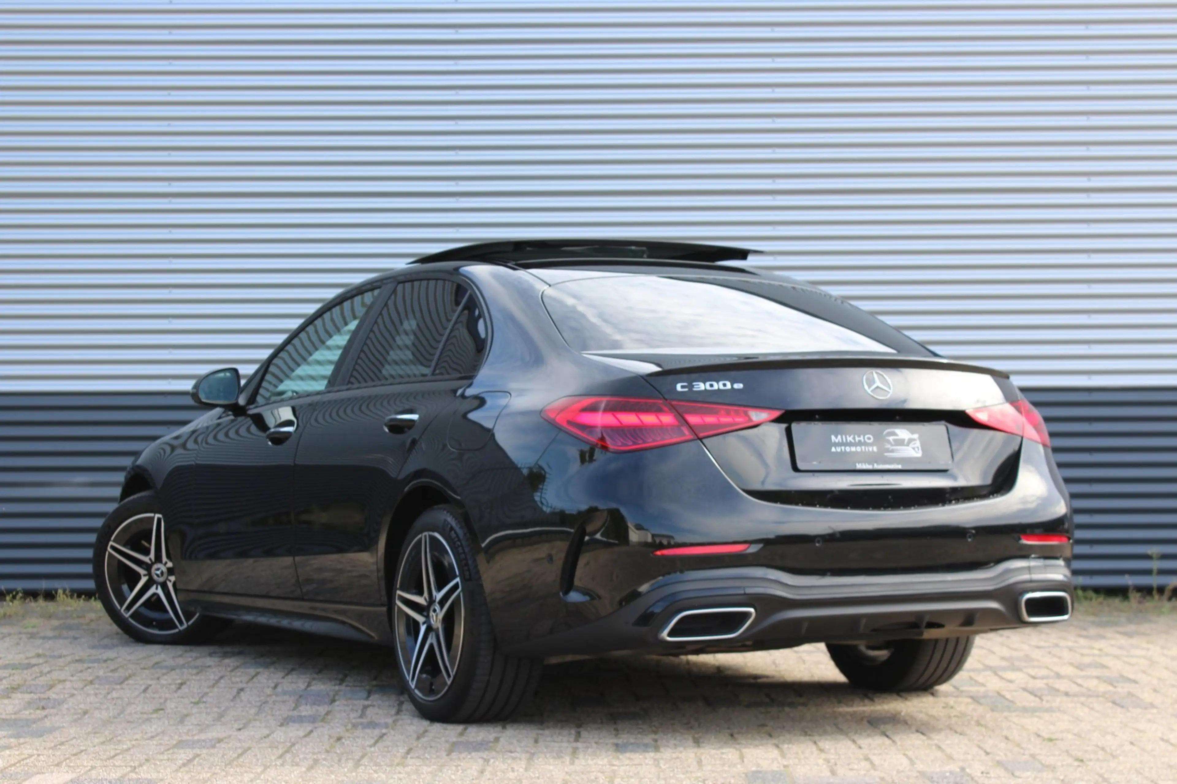 Mercedes-Benz C 300 e AMG | Pano | 360 | Trekhaak | Air balance pakket — photo 4