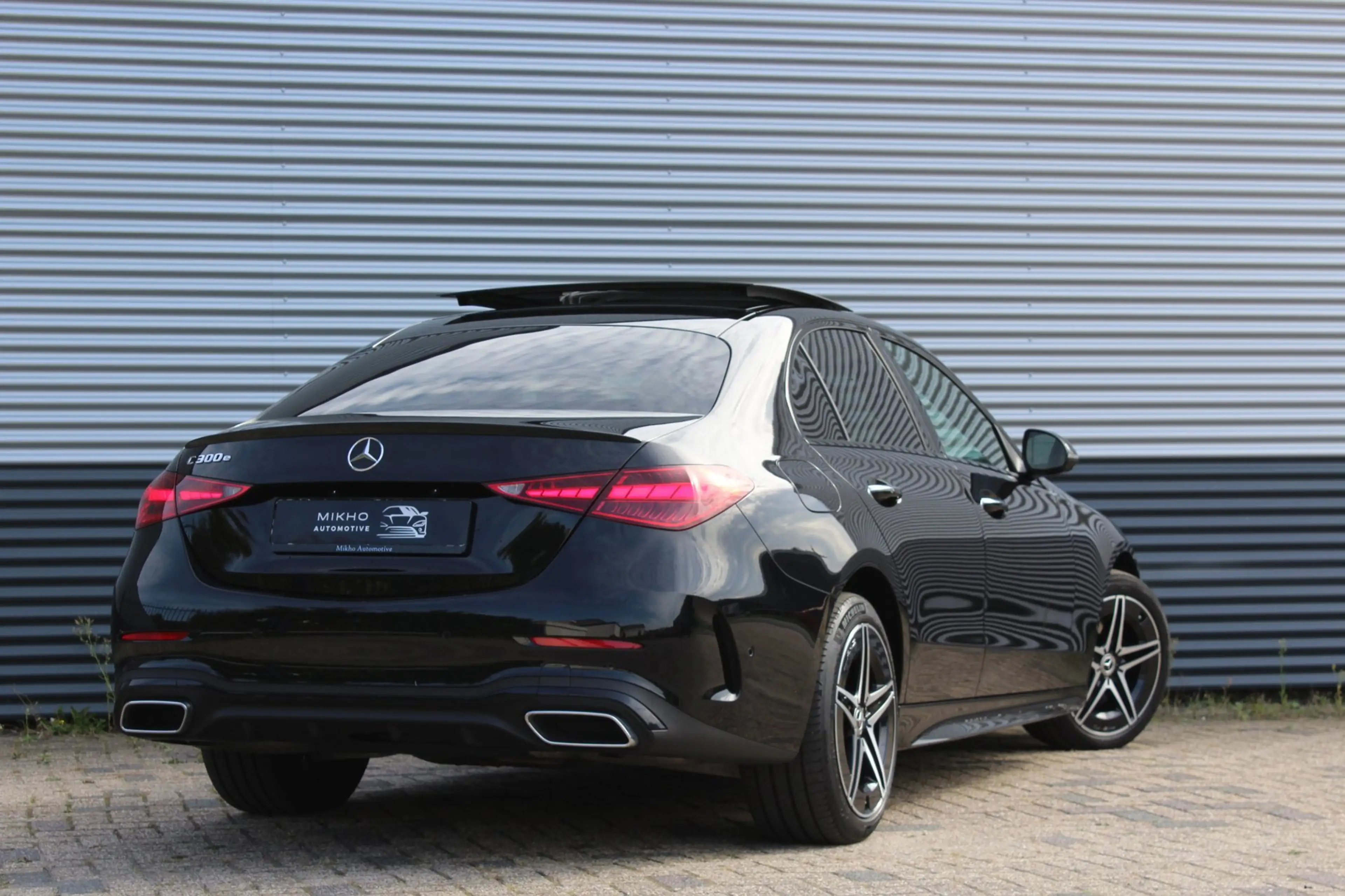 Mercedes-Benz C 300 e AMG | Pano | 360 | Trekhaak | Air balance pakket — photo 12