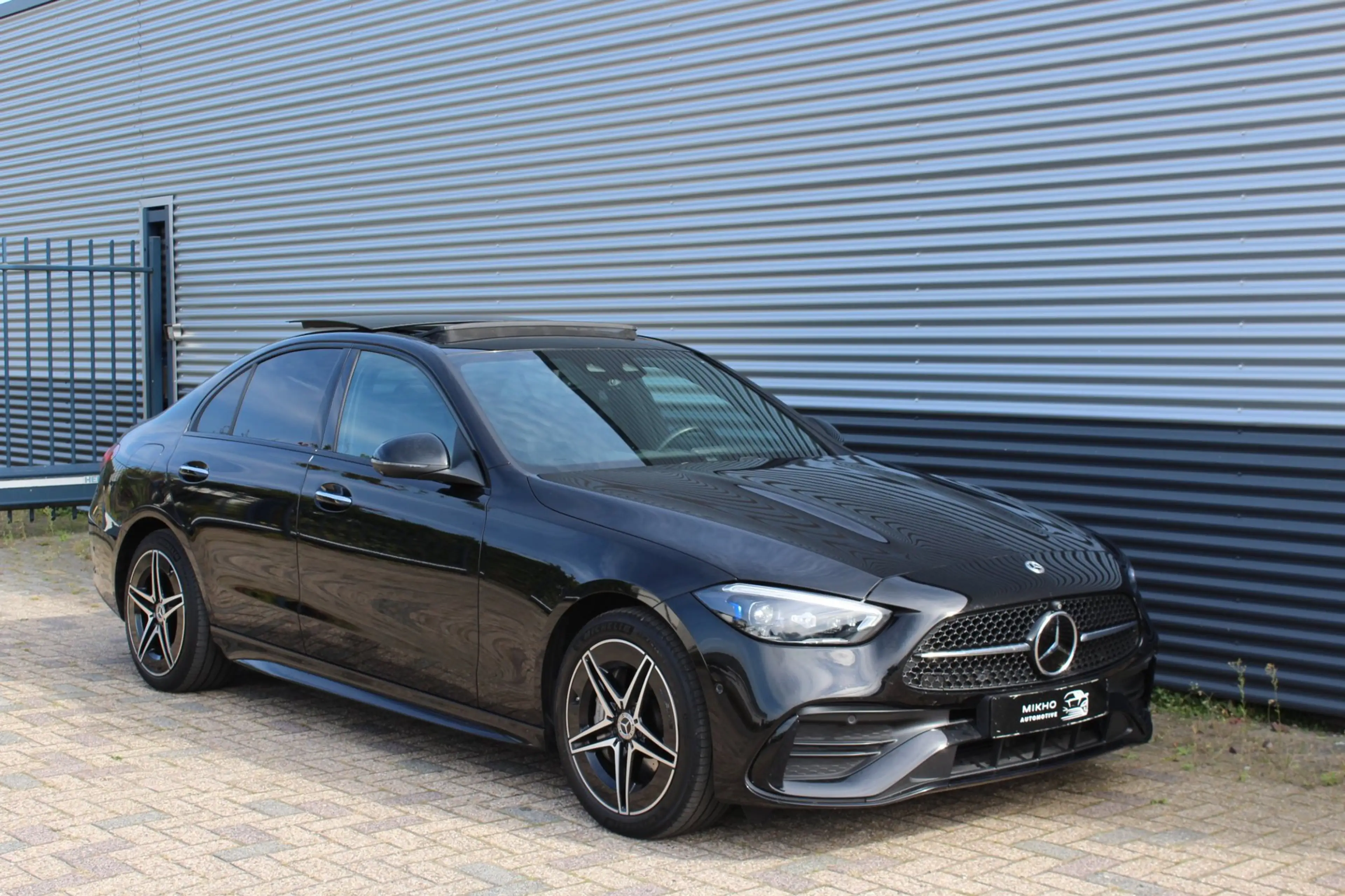 Mercedes-Benz C 300 e AMG | Pano | 360 | Trekhaak | Air balance pakket — photo 5