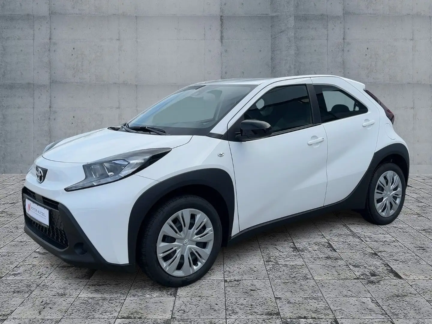 Toyota Aygo X 1.0VVT-i BUSINESS EDITION ACC+APP+SHZ+RFK Blanco - 2