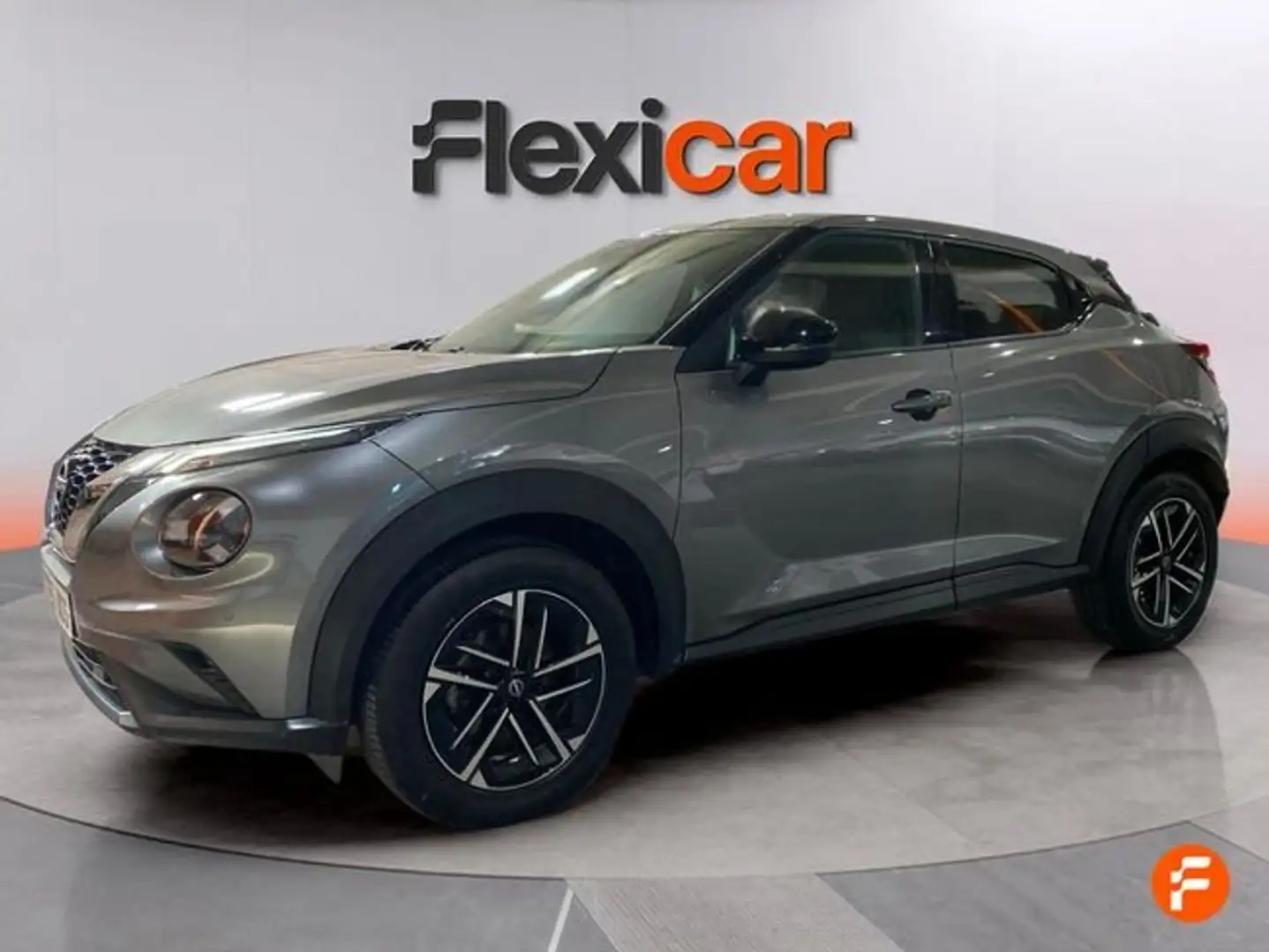 Nissan Juke 1.0 DIG-T N-Connecta 4x2 DCT 7 84kW Gris - 2