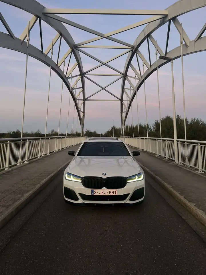 BMW 545