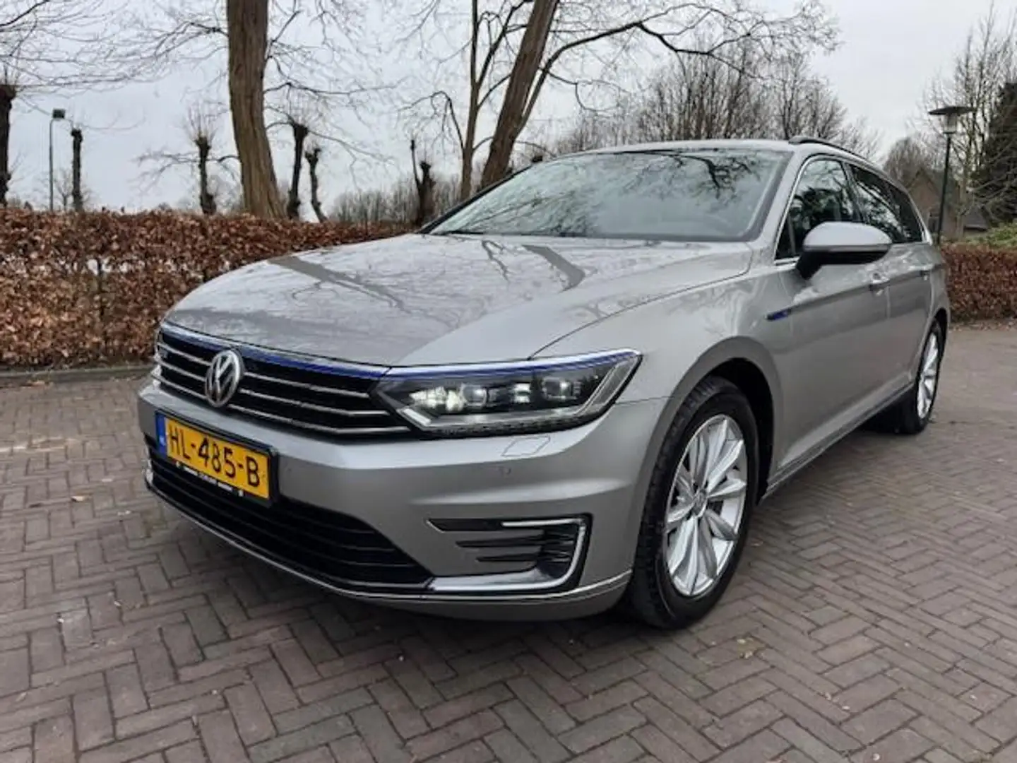 Volkswagen Passat Variant 1.4TSI GTE HIGHLINE TREKHAAK/XENON/ACRUISE Grau - 1