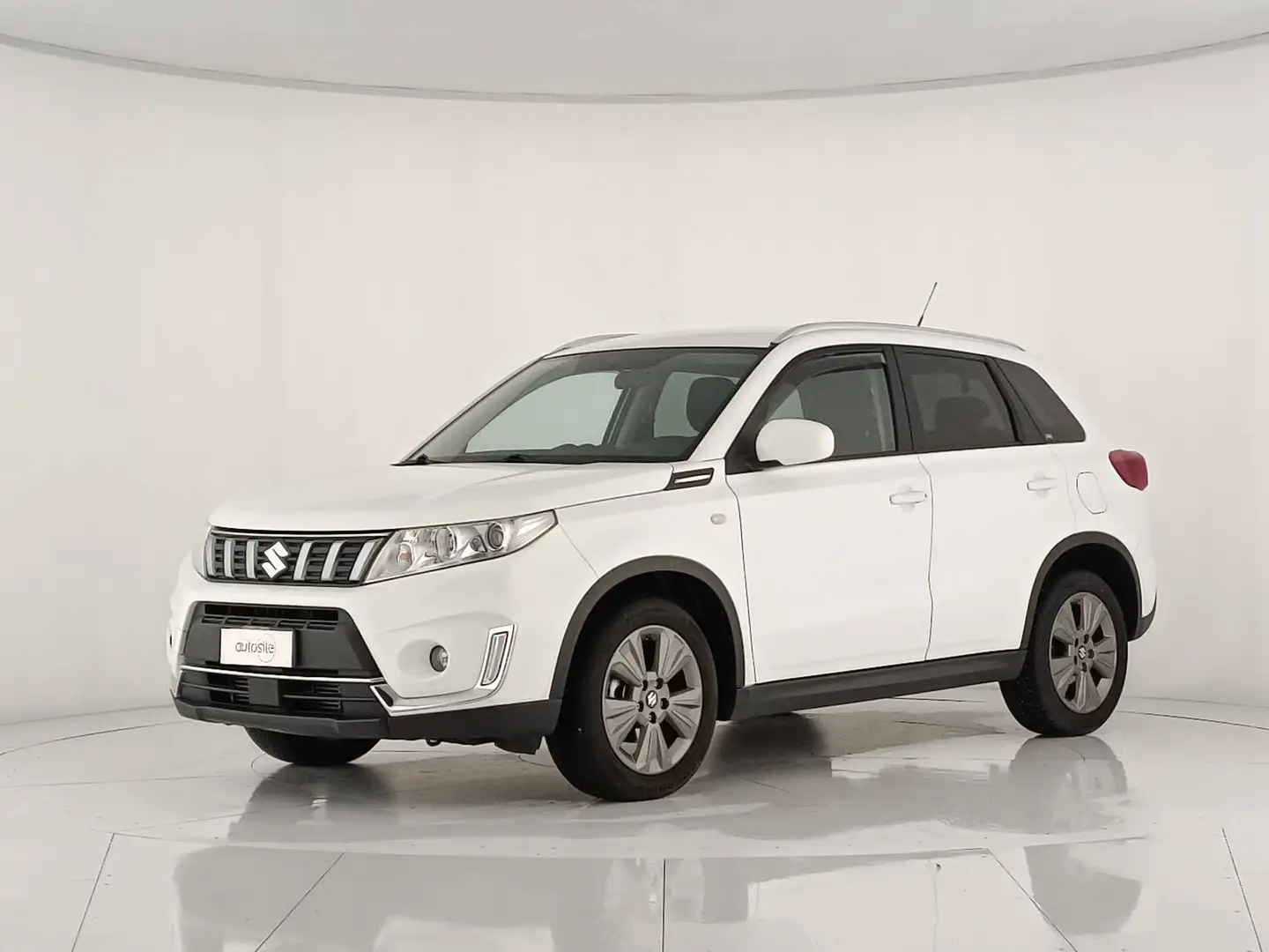 Suzuki Vitara 1.0 boosterjet Cool 2wd auto Weiß - 1