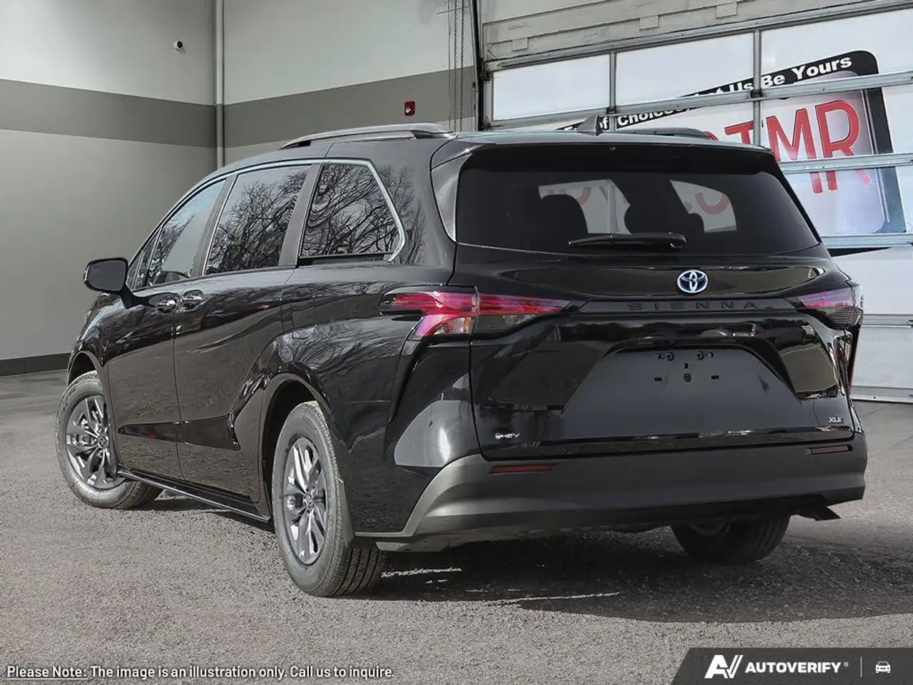 Toyota Sienna photo Toyota Sienna