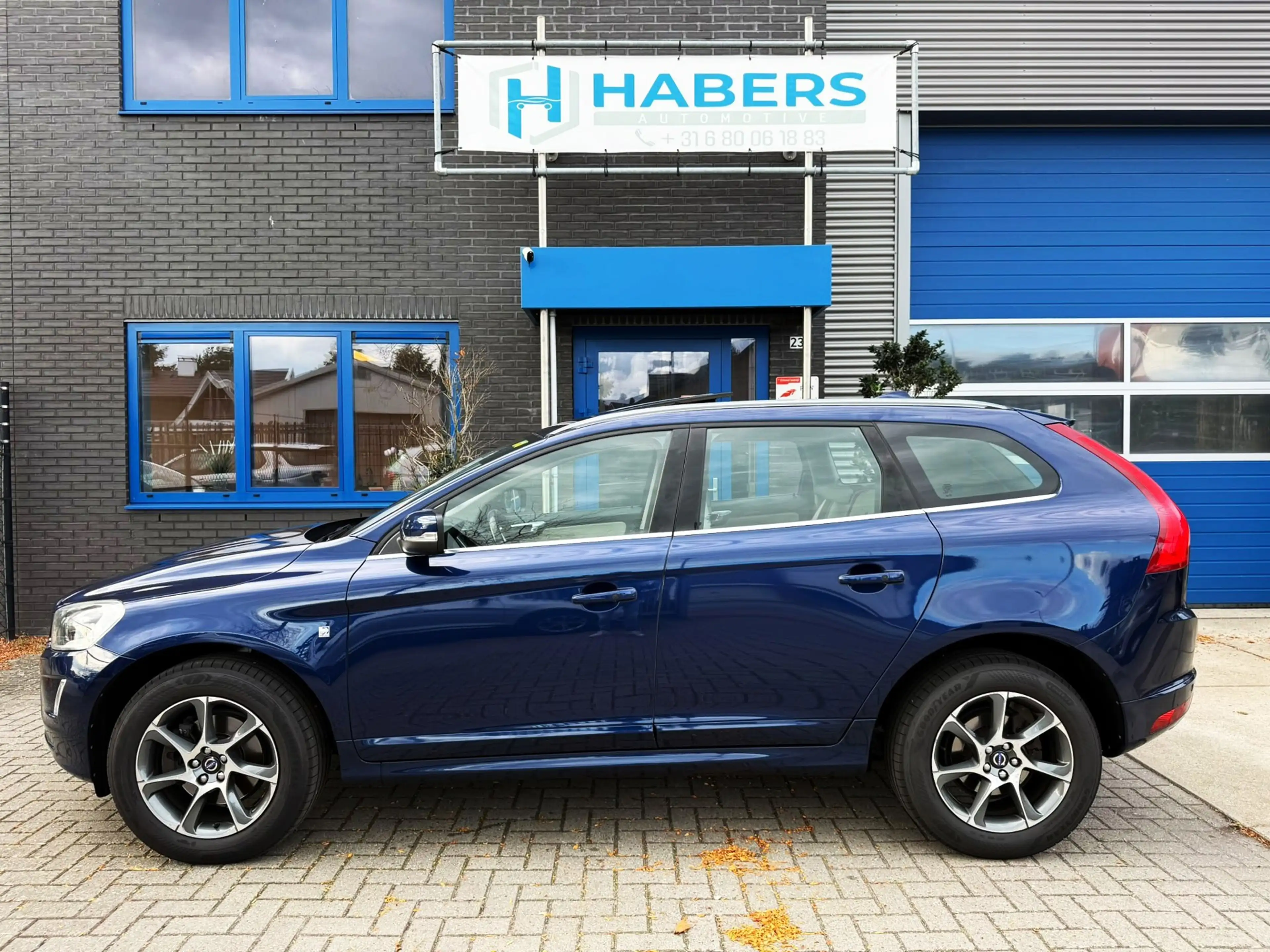 Volvo XC60 2.0 T5 FWD Ocean Race 245PK|NL Auto|Navi|AUT|Adapt — photo 4