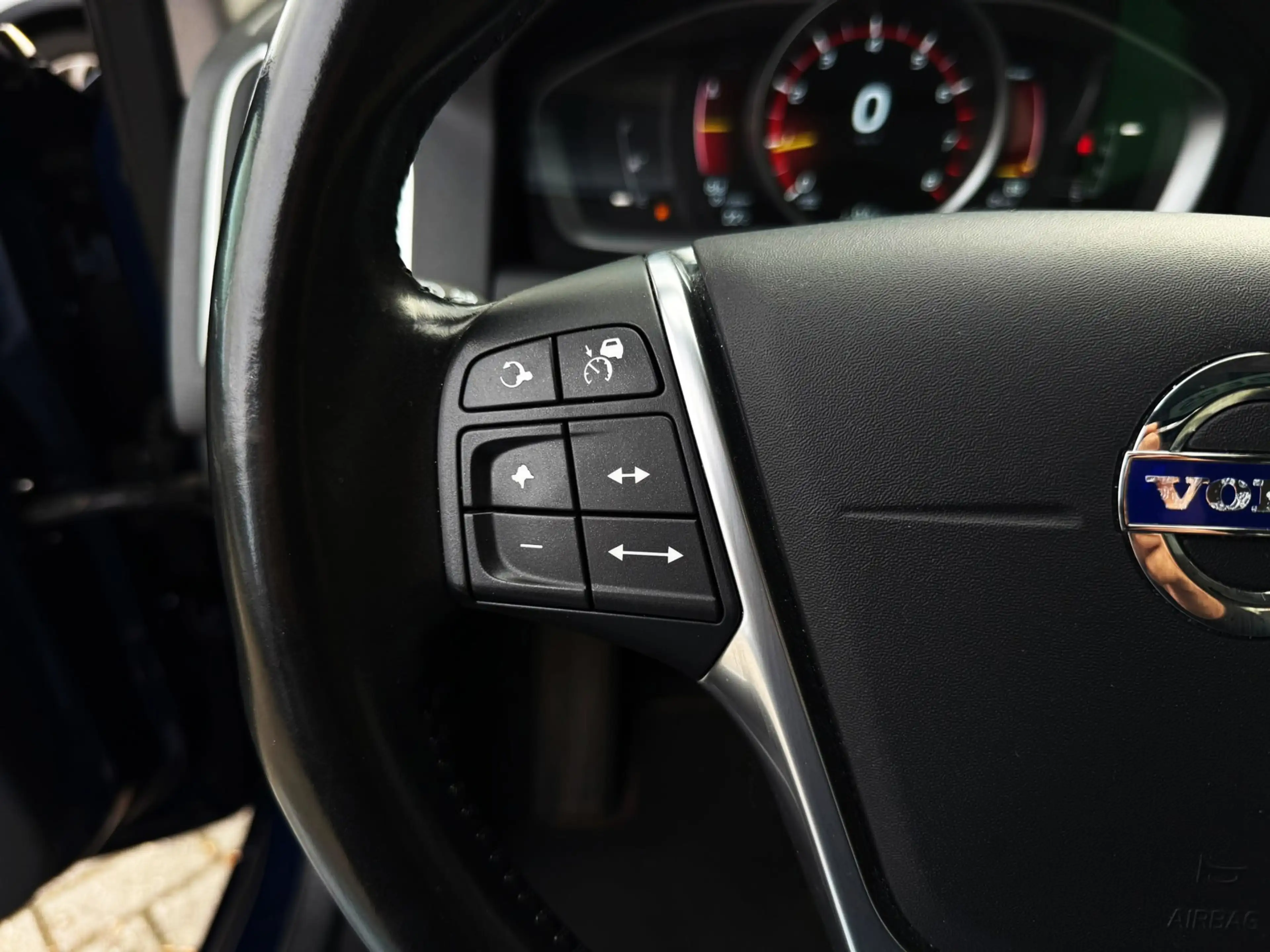 Volvo XC60 2.0 T5 FWD Ocean Race 245PK|NL Auto|Navi|AUT|Adapt — photo 19