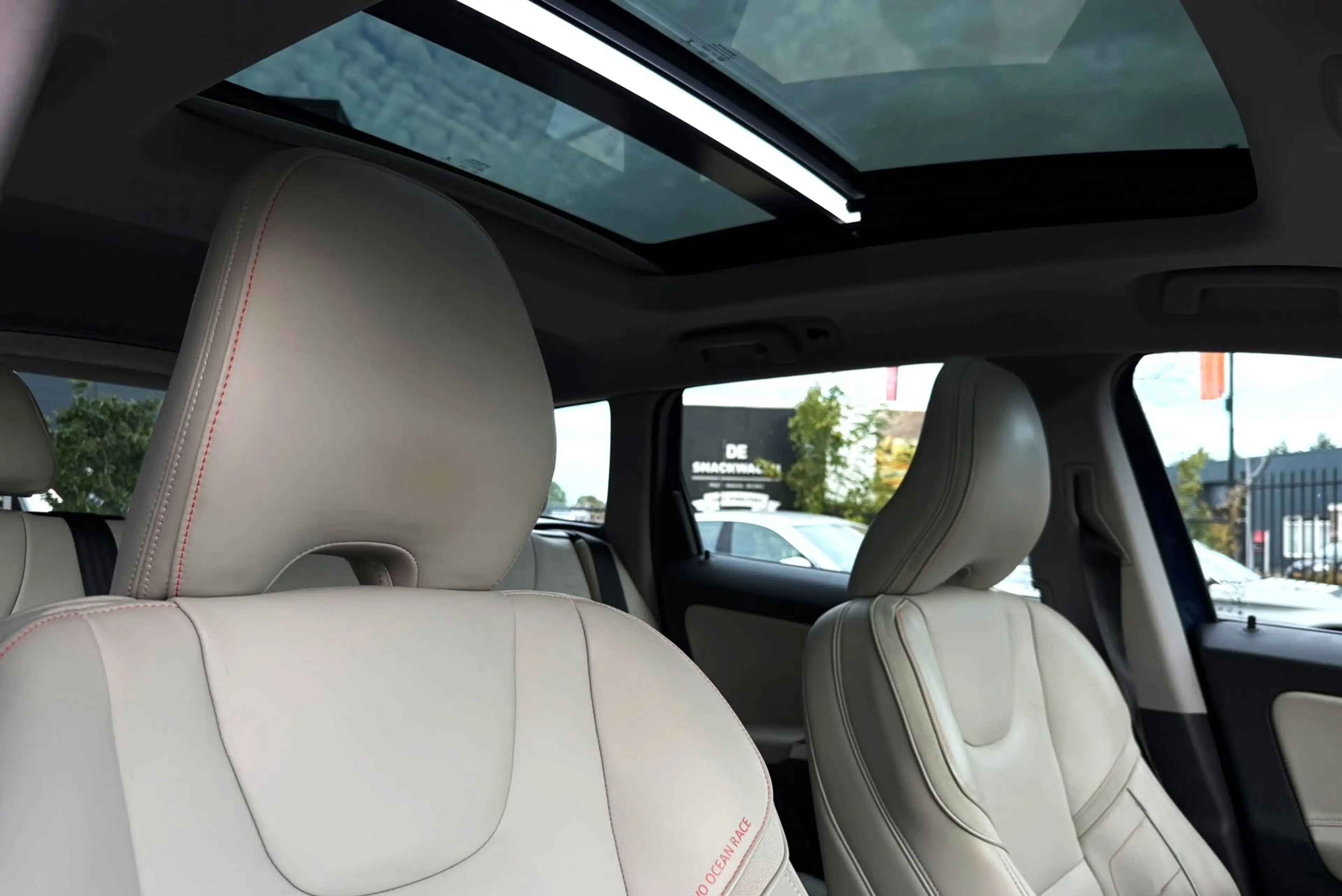 Volvo XC60 2.0 T5 FWD Ocean Race 245PK|NL Auto|Navi|AUT|Adapt — photo 34