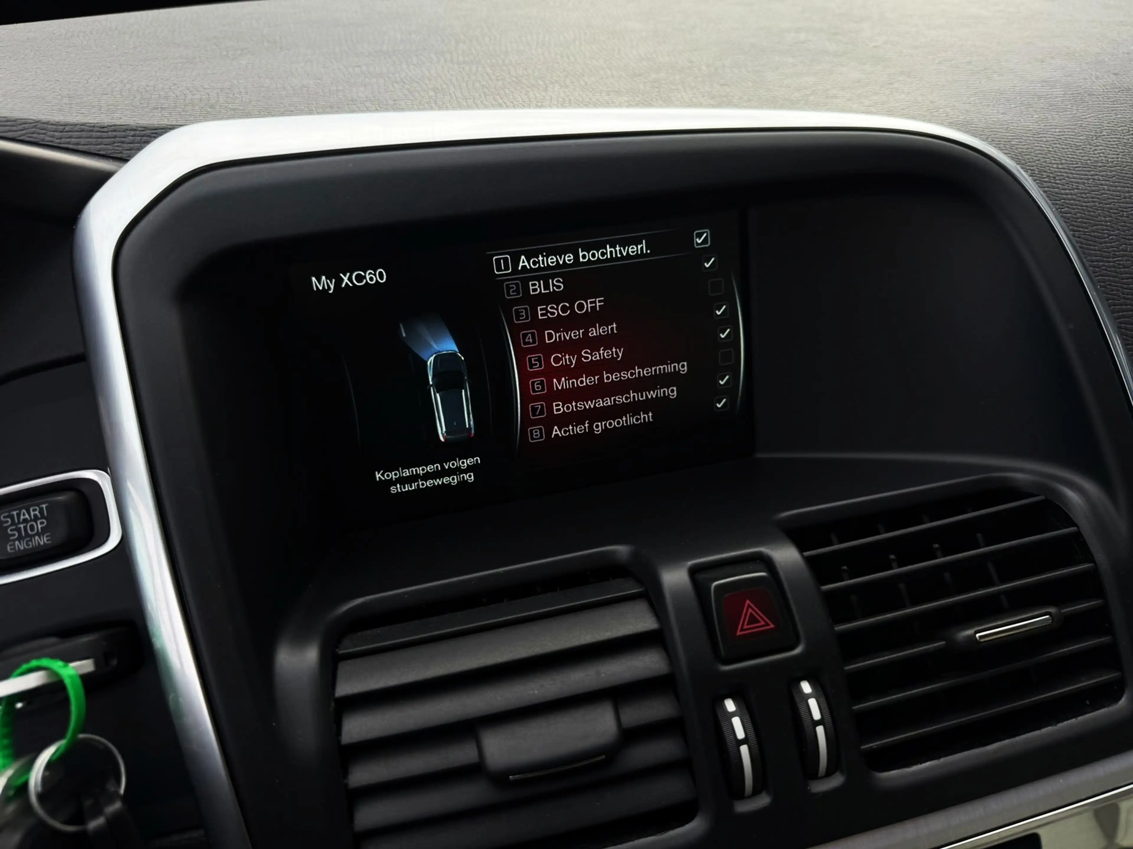 Volvo XC60 2.0 T5 FWD Ocean Race 245PK|NL Auto|Navi|AUT|Adapt — photo 26