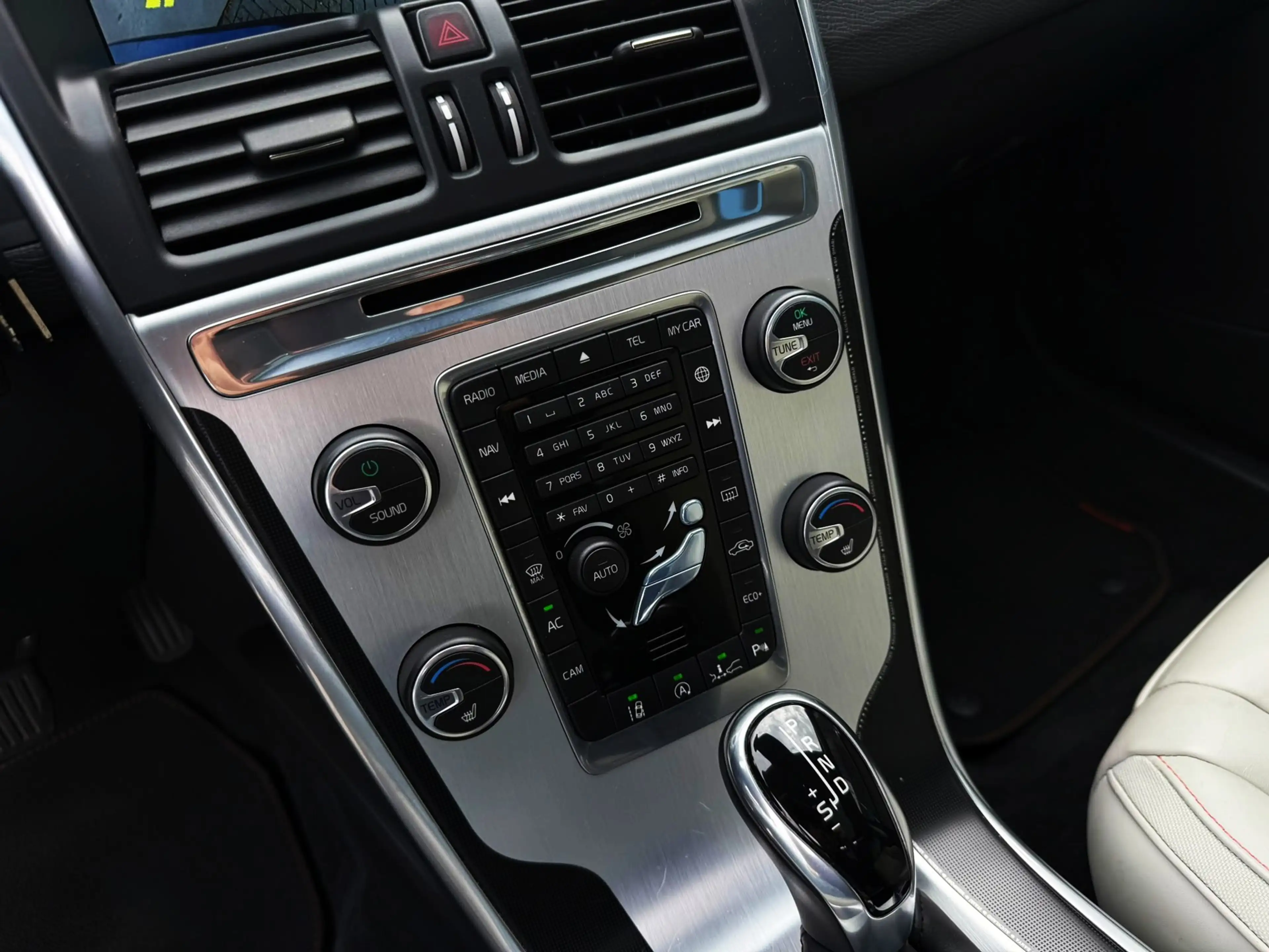 Volvo XC60 2.0 T5 FWD Ocean Race 245PK|NL Auto|Navi|AUT|Adapt — photo 22