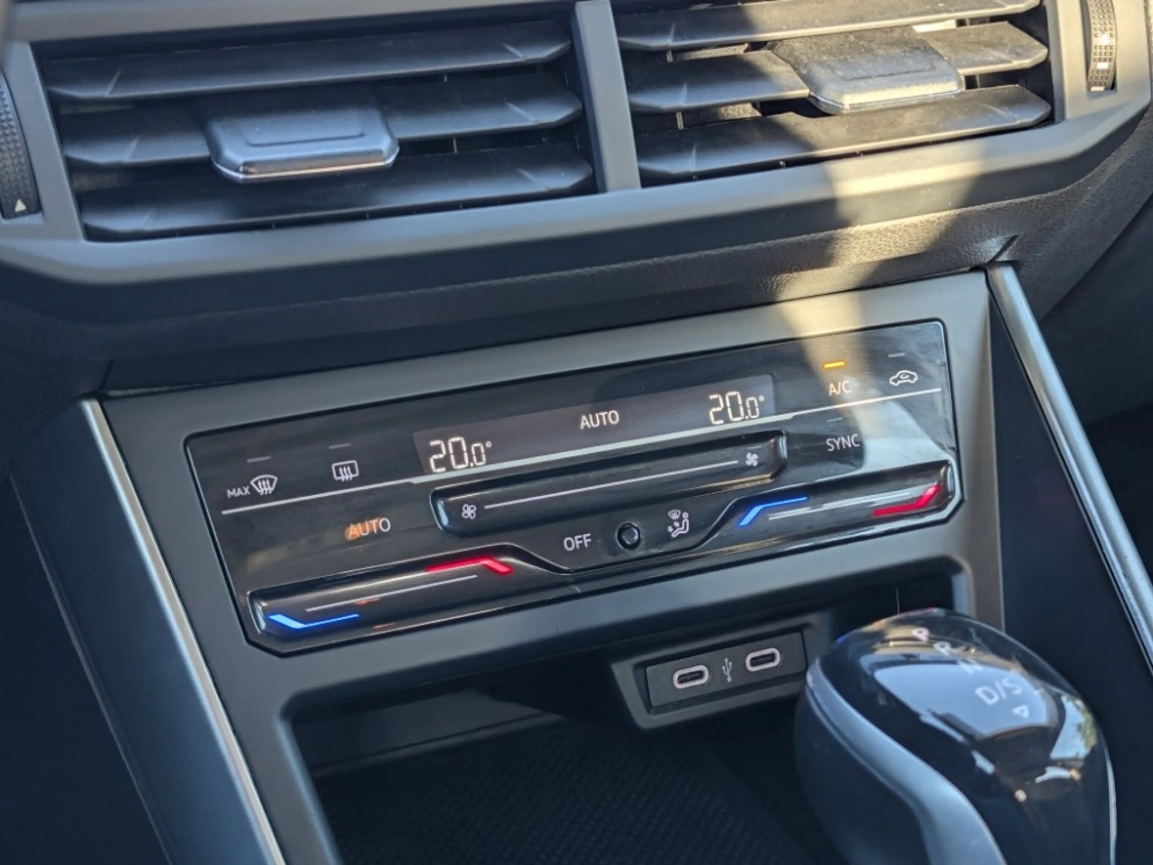 Volkswagen Polo 1.0 TSI BMT | IQ Drive | 15" Essex LM | ACC | Navi — photo 9