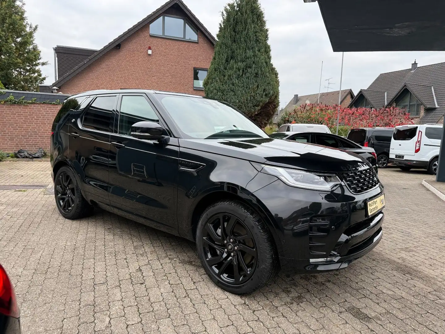 Land Rover Discovery 5 R-Dynamic SE D300 AWD Max Voll 22" Noir - 2