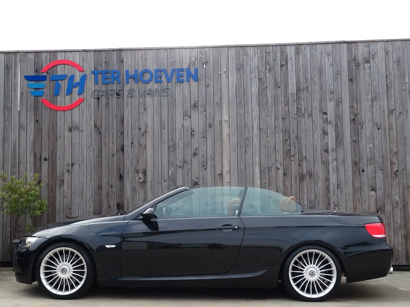 BMW 325 D Cabrio M-paket Klima Navi Autom. 145KW E4 Schwarz - 1