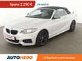 BMW M2 M235i xDrive Aut.*NAVI*BI-XENON*TEMPO*H&K*PDC* Weiß - thumbnail 1