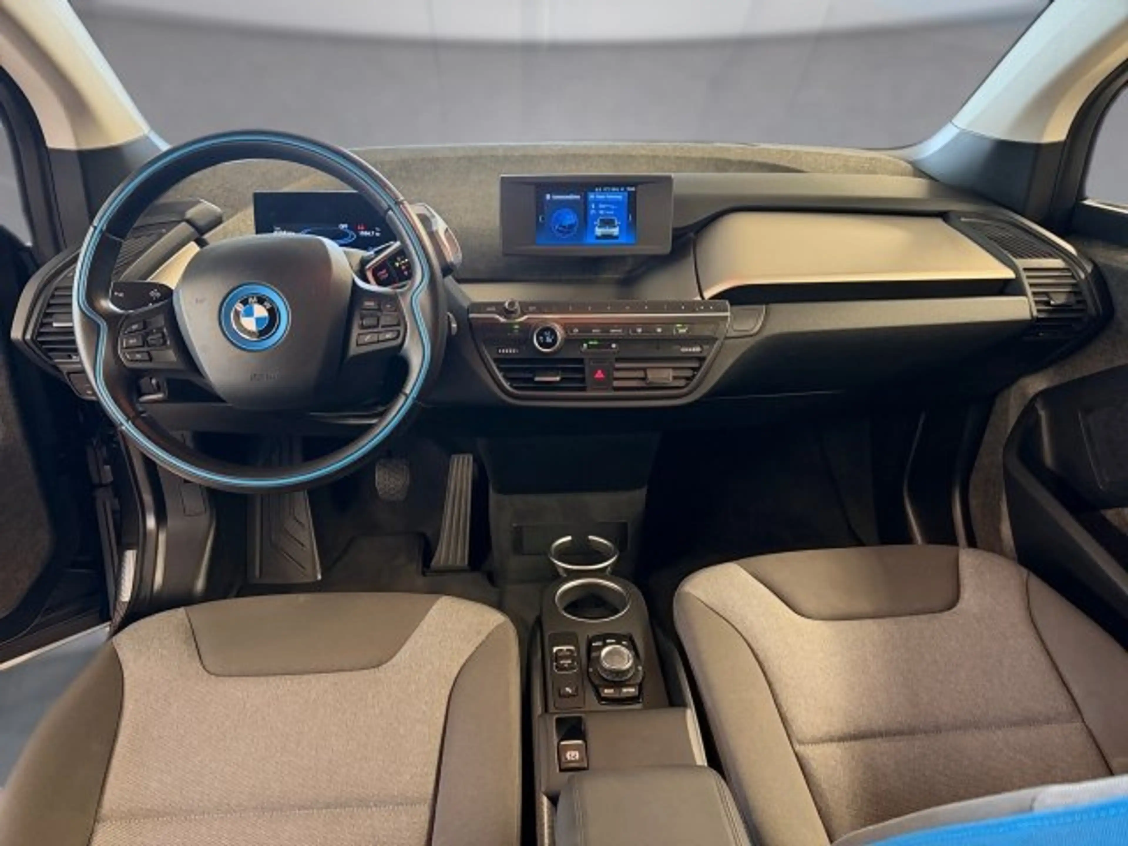 BMW i3 eDrive BEV i01 IB1 — photo 9