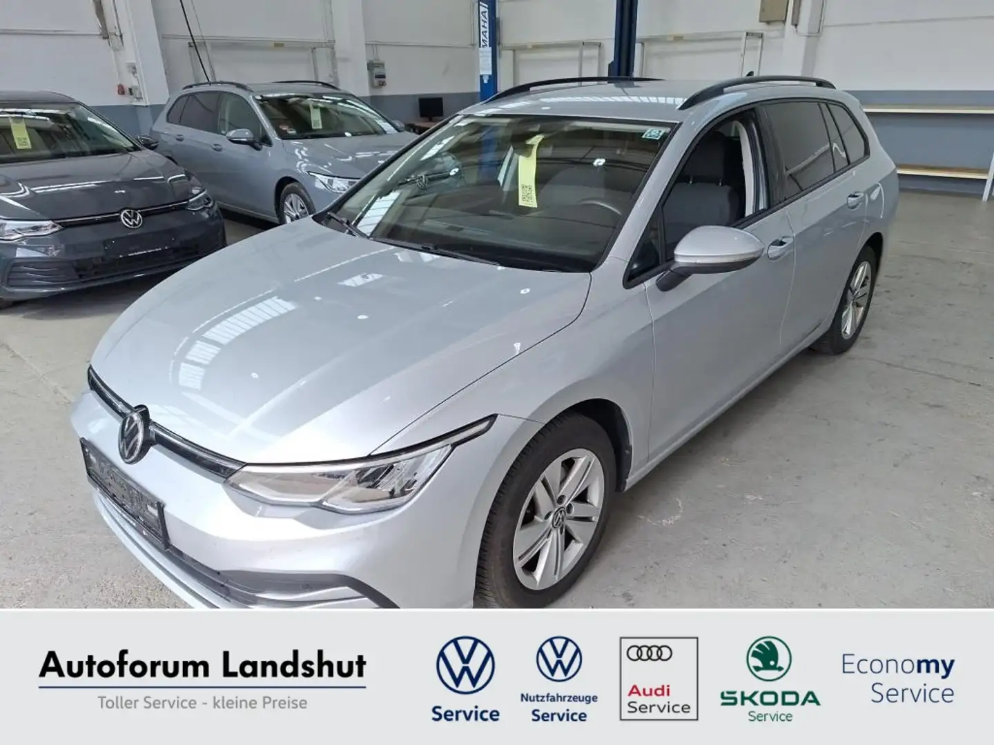Volkswagen Golf Variant Golf VIII Variant 2.0 TDI Life LED/NAVI/SHZ/PDC Silber - 1