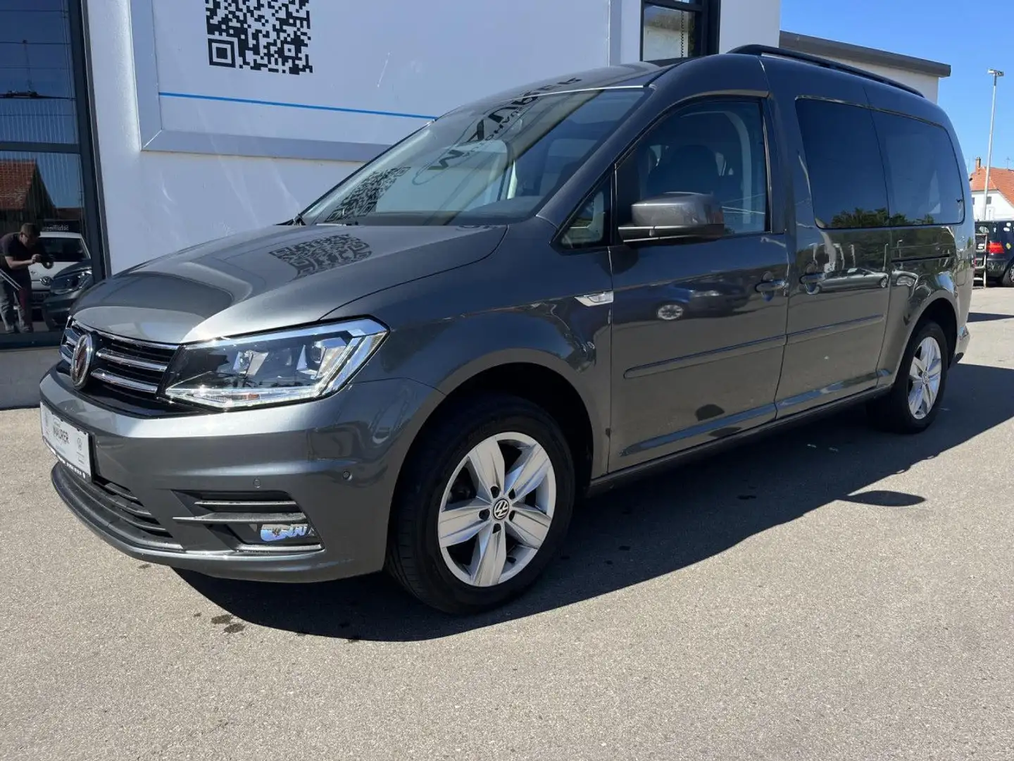 Volkswagen Caddy Maxi Comfortline 2,0 TDI Xenon 7-Sitzer Navi Grau - 2
