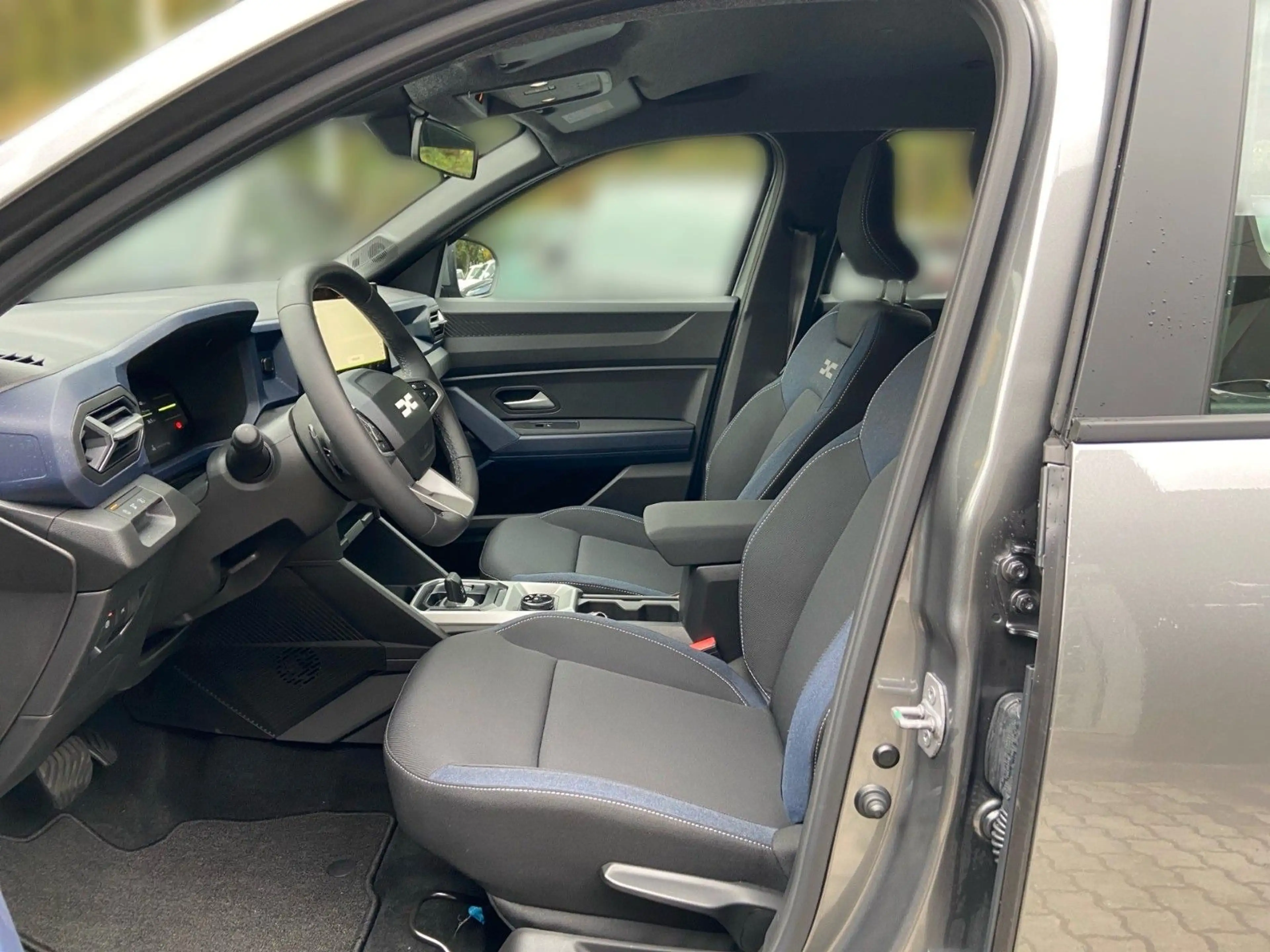 Dacia Bigster hybrid-G 150 4x4 Expression — photo 8