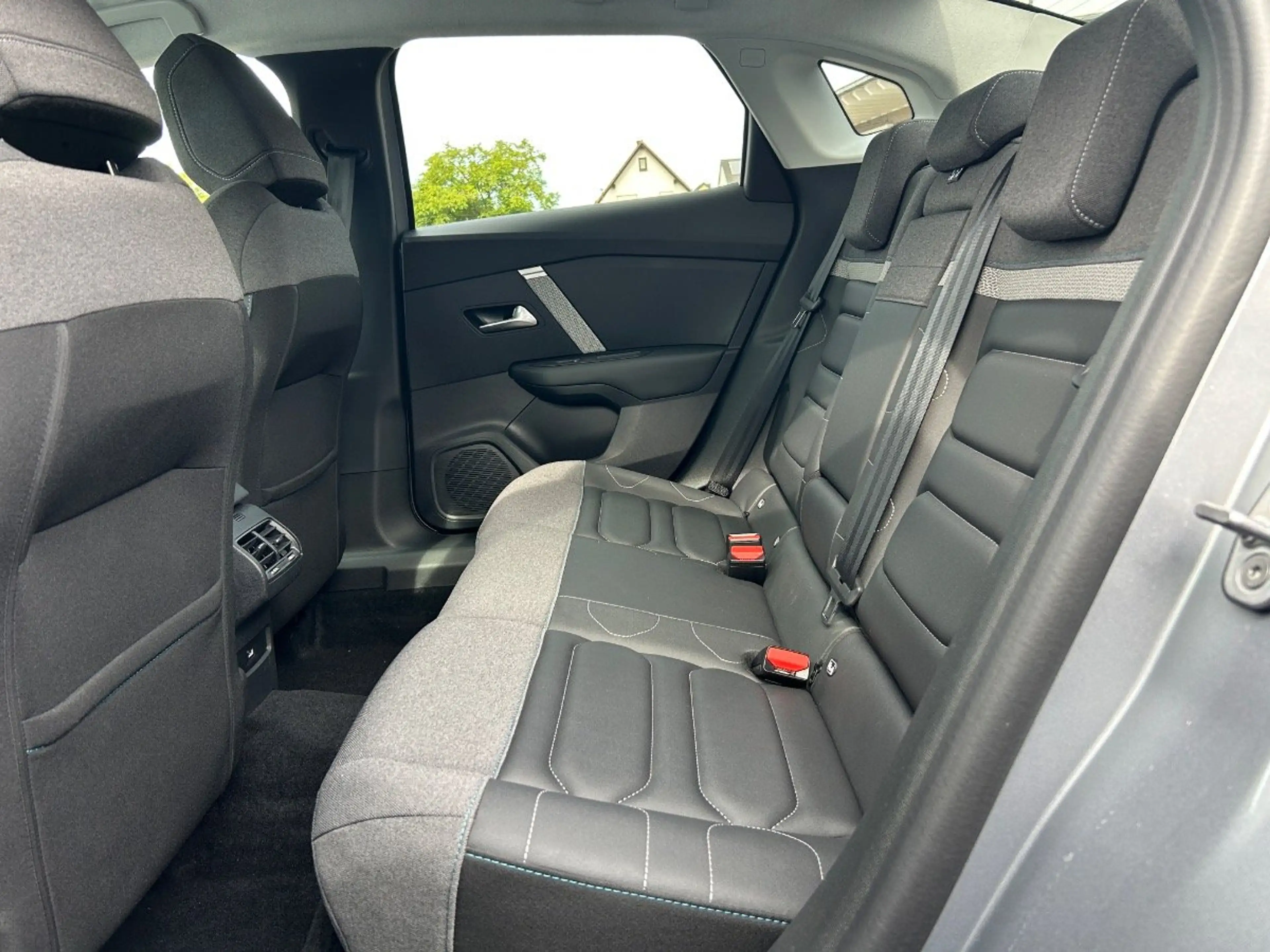 Citroen C4 X 1.2 PureTech 130 Max LED+Navi+2xKlima+Kam. — photo 9