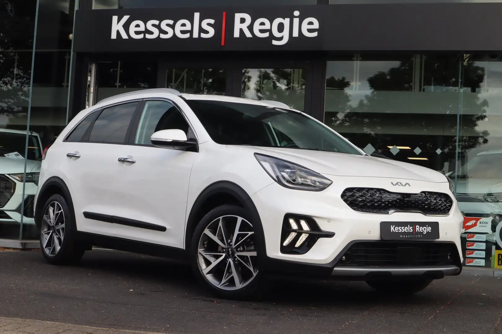 Kia Niro 1.6 GDi Hybrid ExecutiveLine Pano Memory JBL ACC S - 1