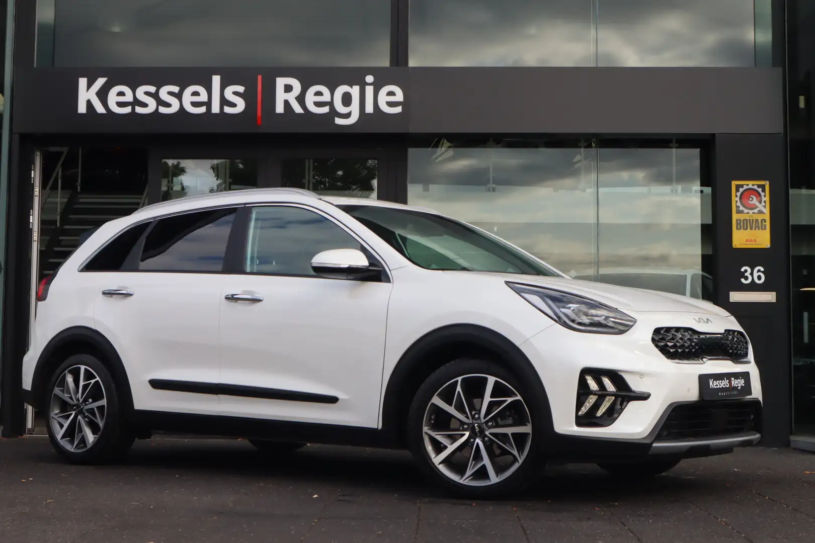 Kia Niro 1.6 GDi Hybrid ExecutiveLine Pano Memory JBL ACC S - 2
