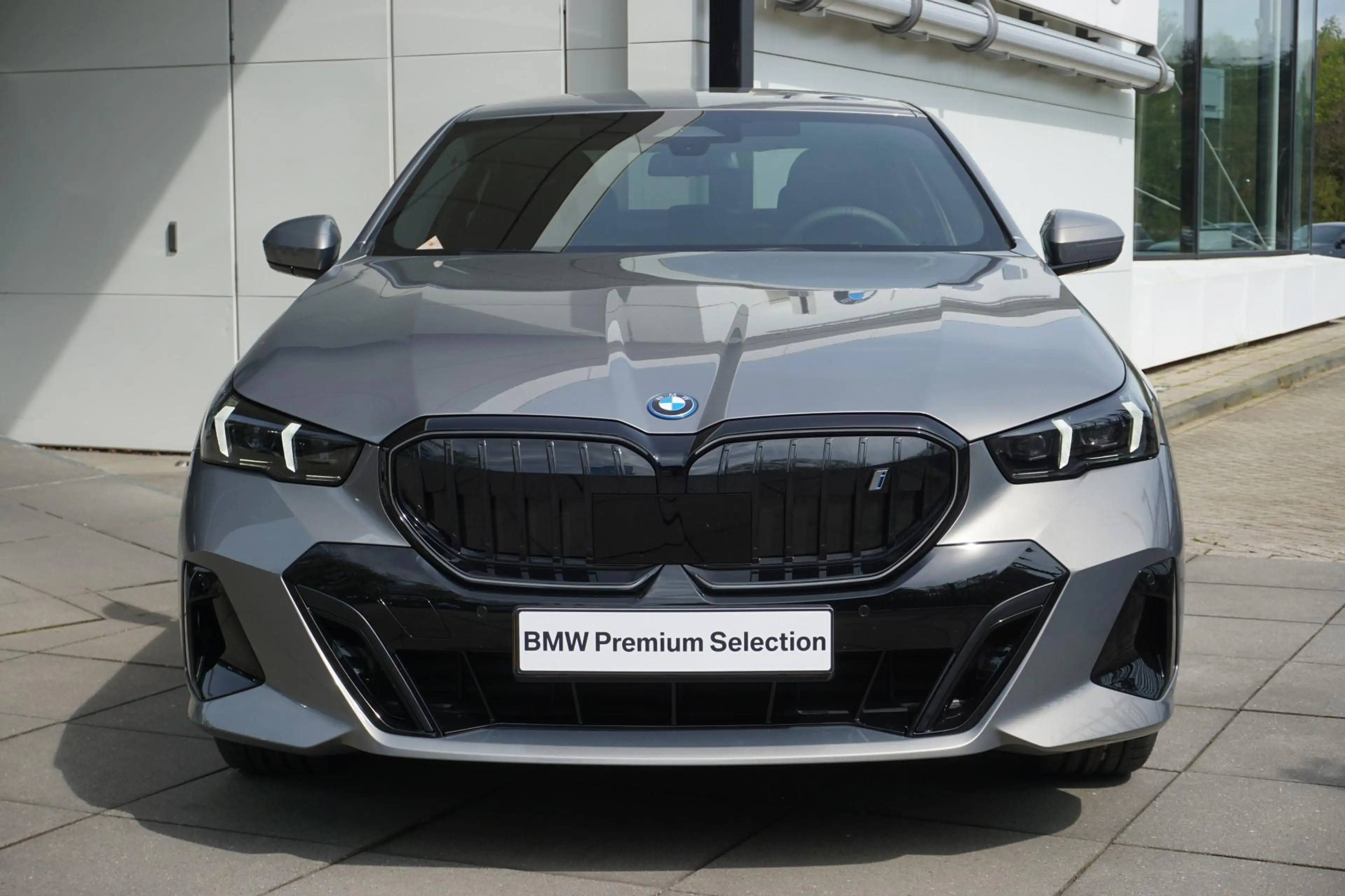 BMW i5 Sedan eDrive40 | M Sportpakket Pro | Harman Kardon — photo 3