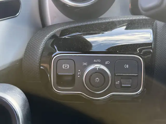 Mercedes-Benz CLA view 20