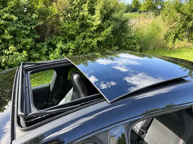 Mercedes-Benz CLA view 7